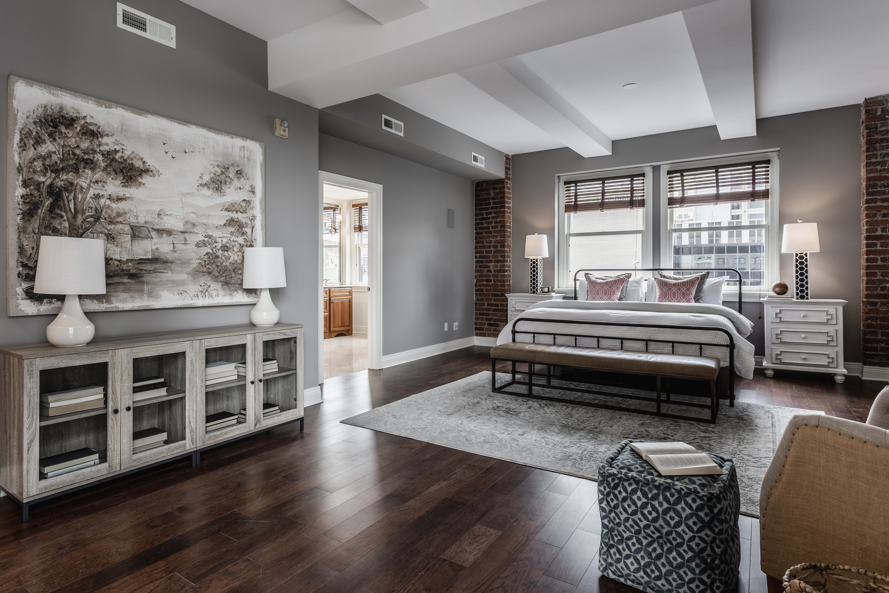 110 E Washington St. #900 Unit: 900