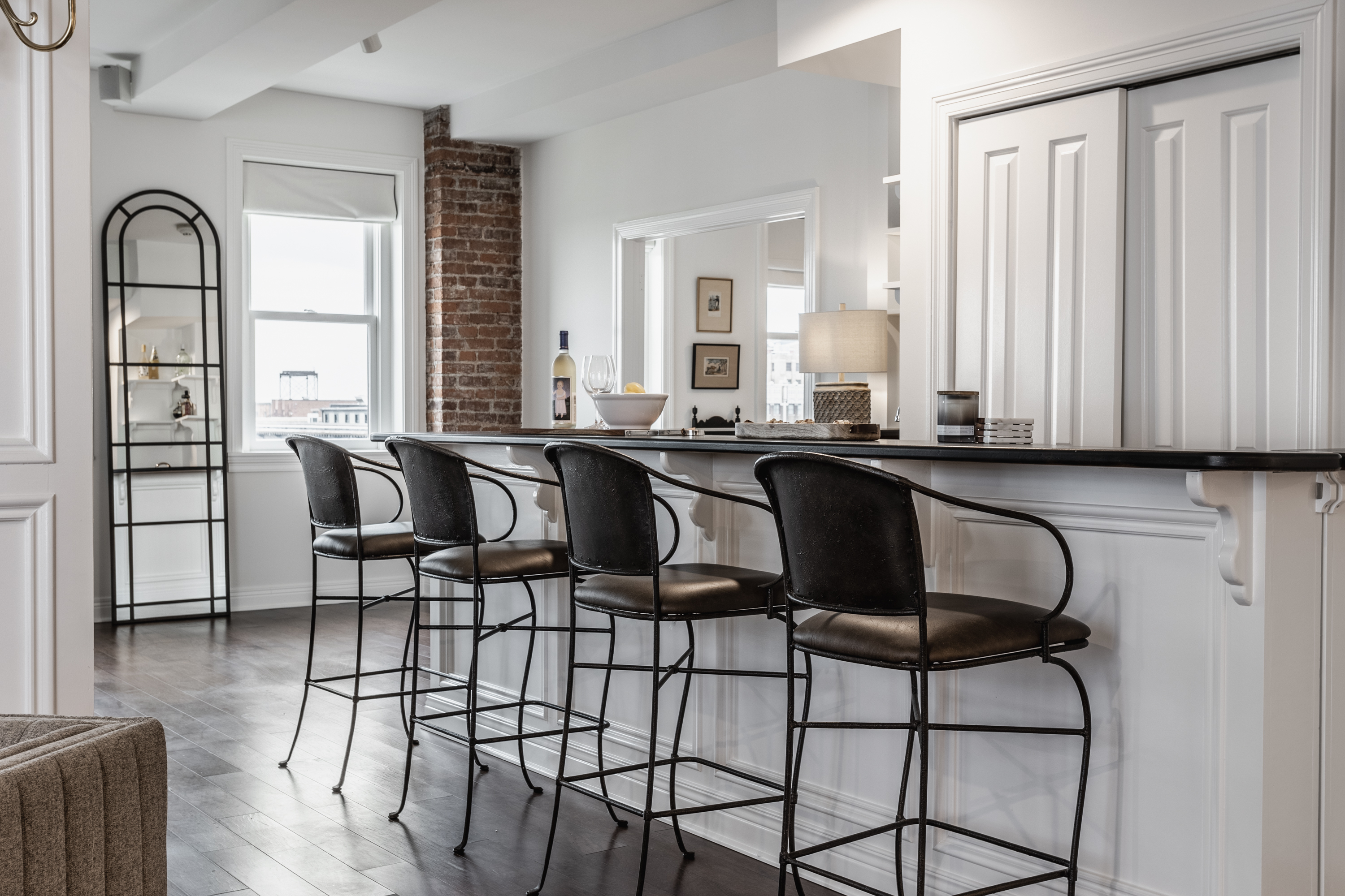 110 E Washington St. #900 Unit: 900
