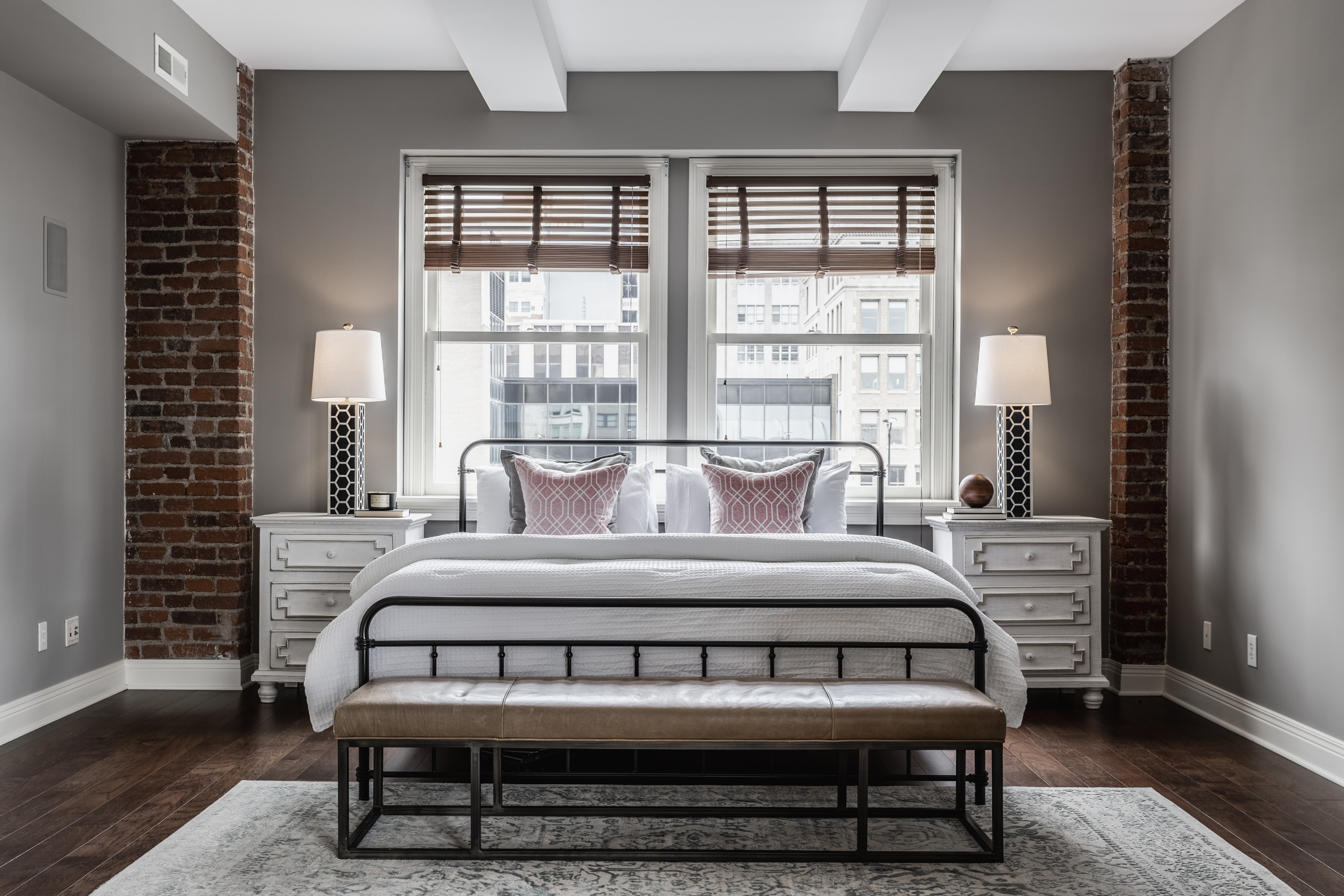 110 E Washington St. #900 Unit: 900