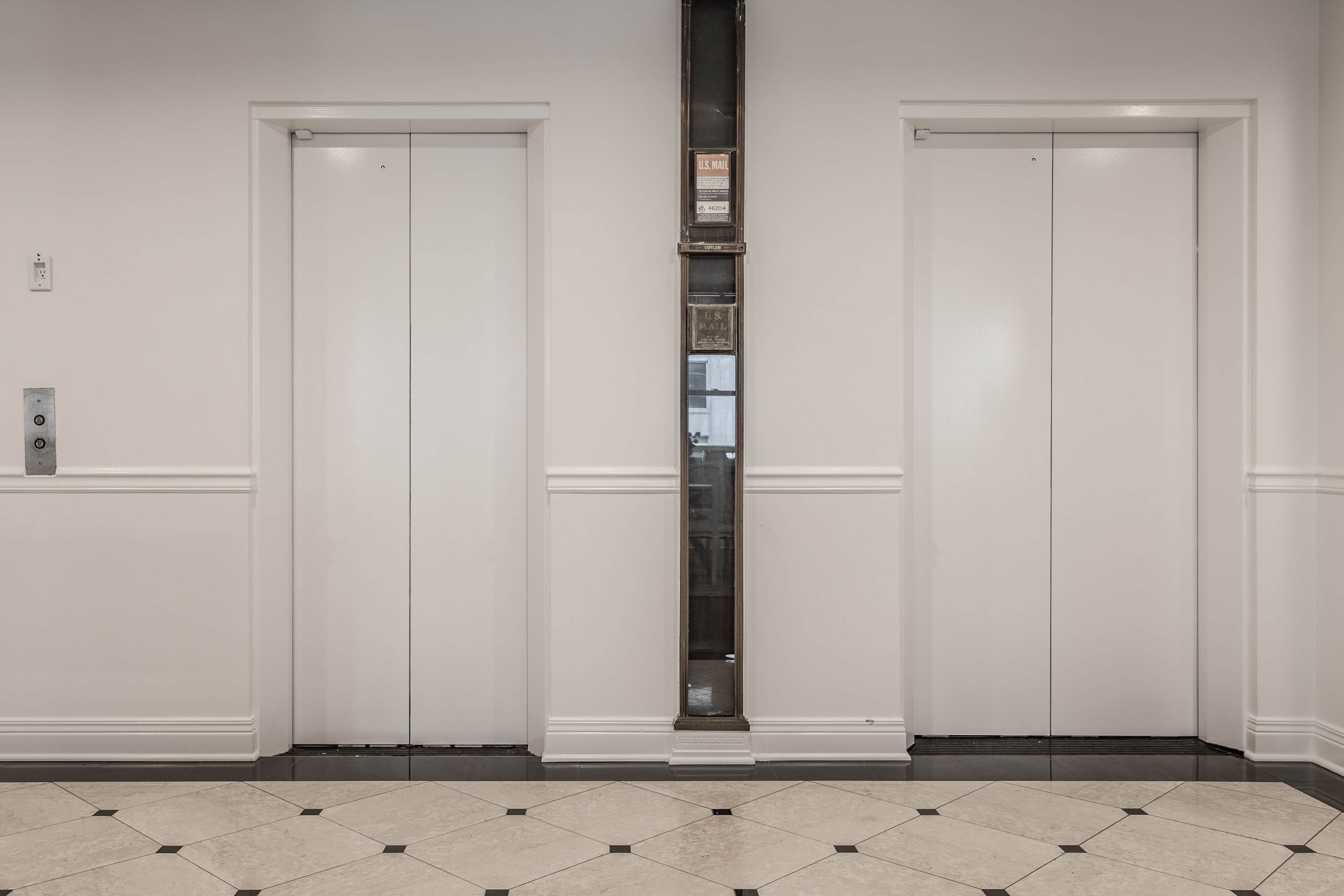110 E Washington St. #900 Unit: 900