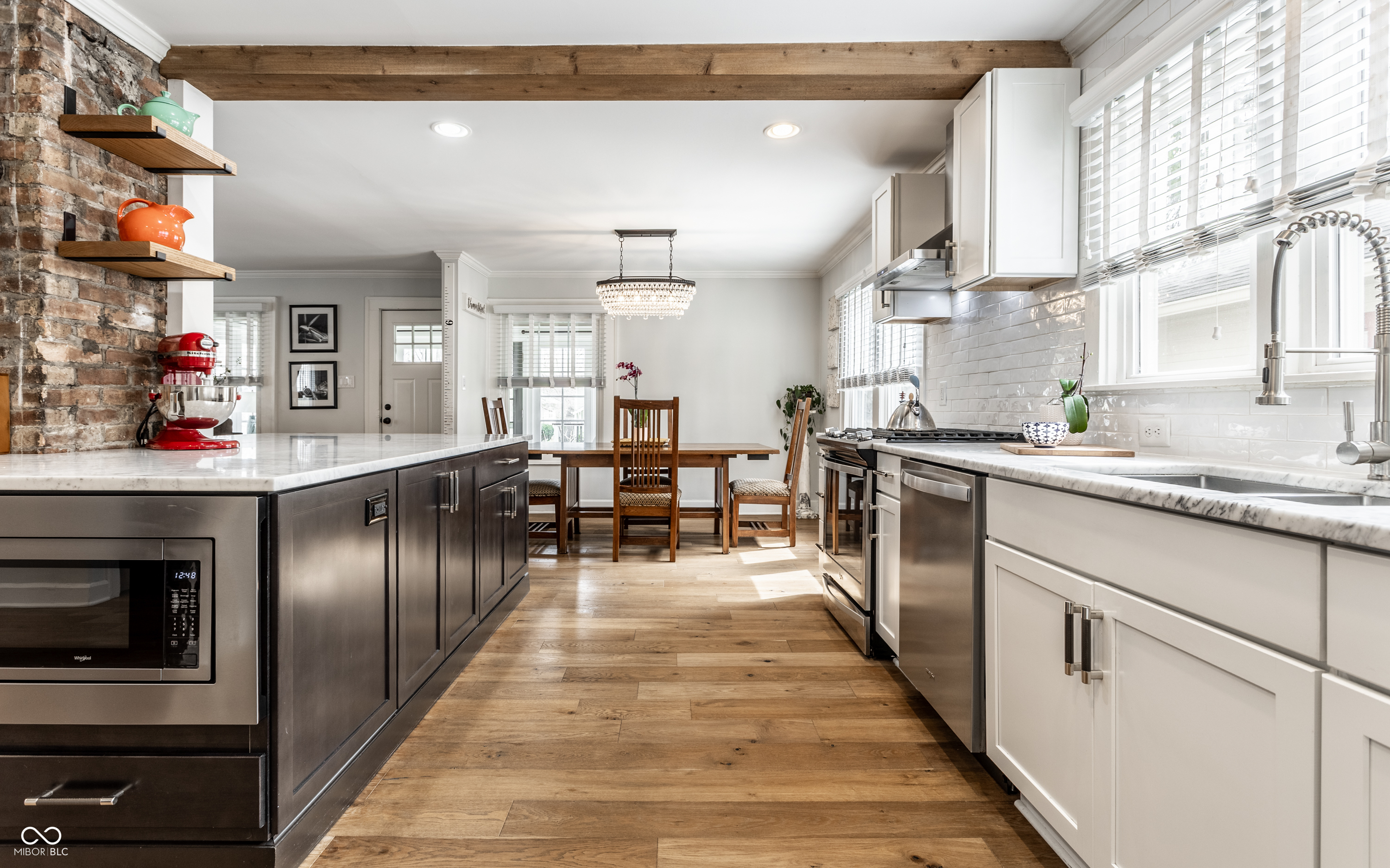 5626 Winthrop Avenue