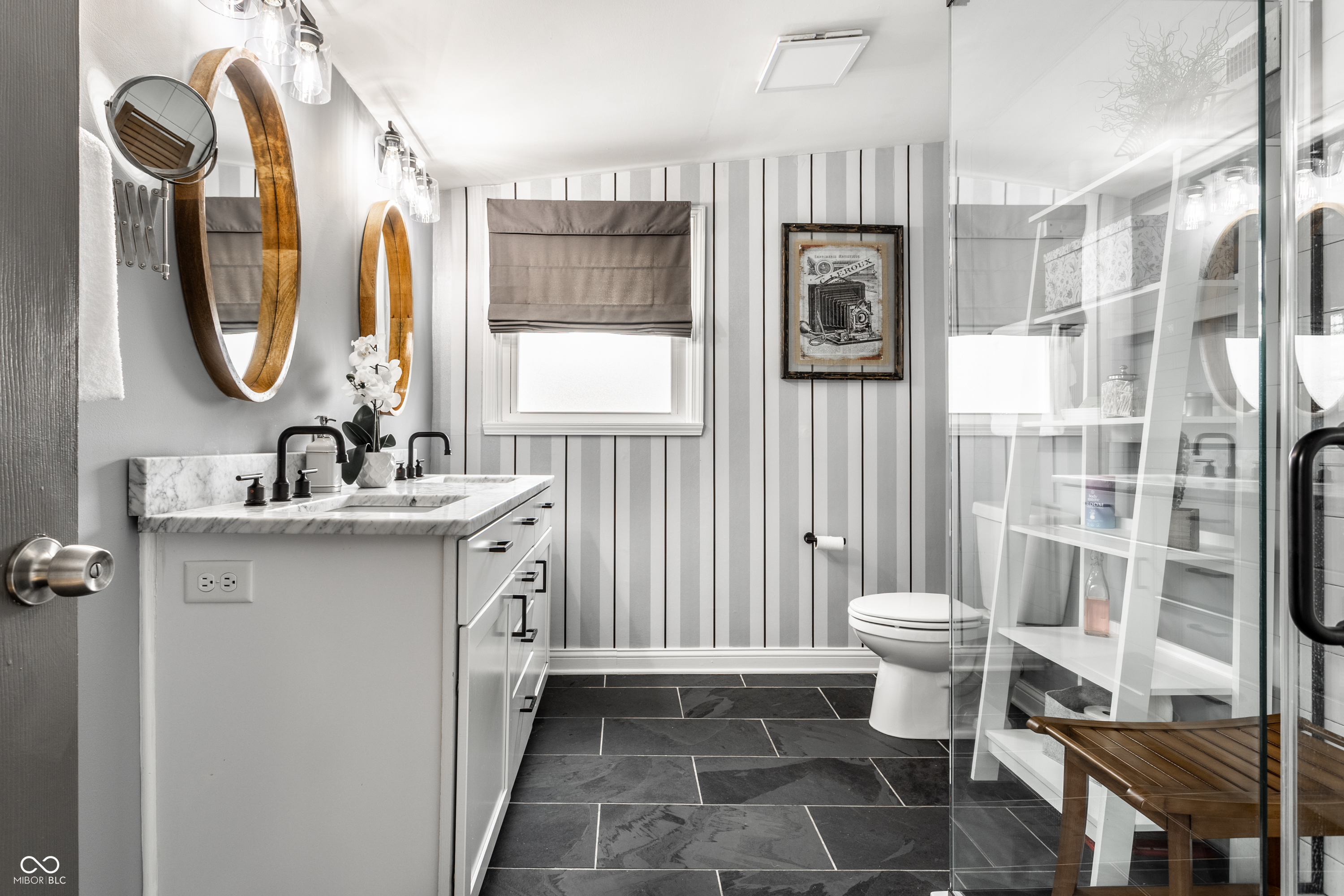 5626 Winthrop Avenue