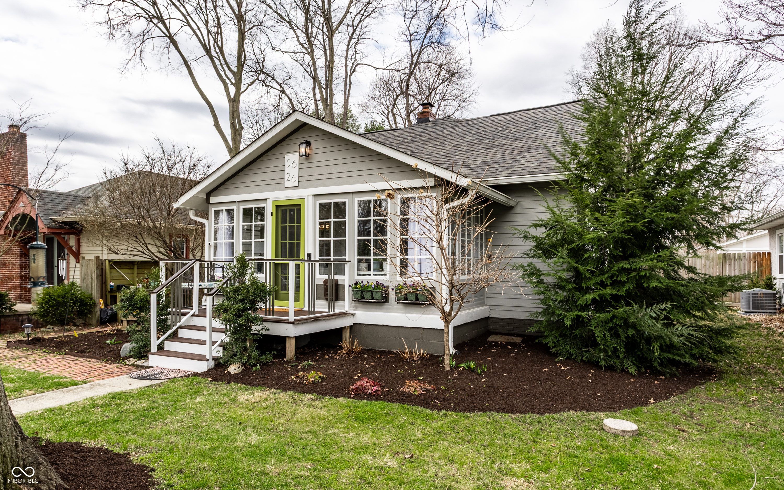 5626 Winthrop Avenue