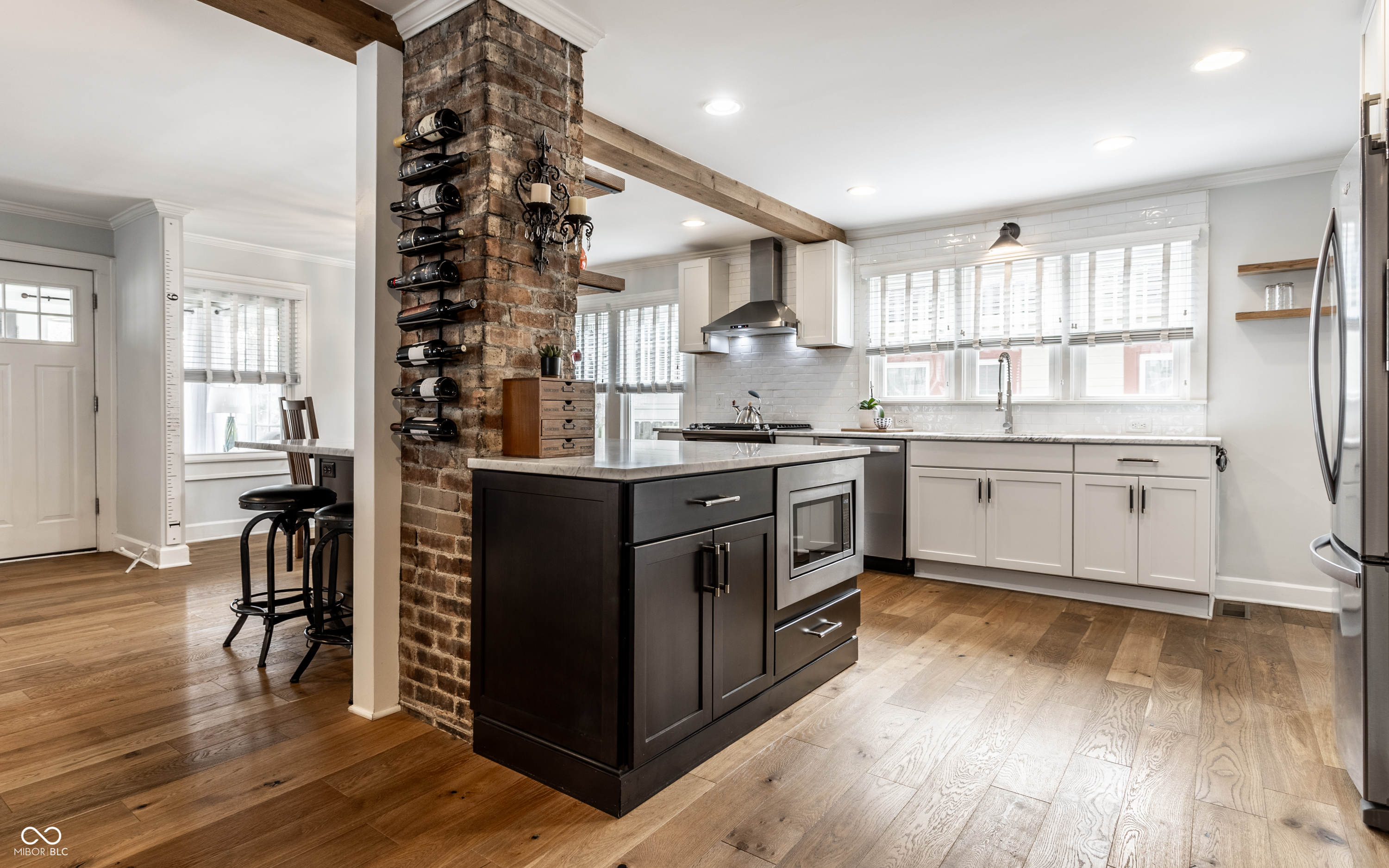 5626 Winthrop Avenue