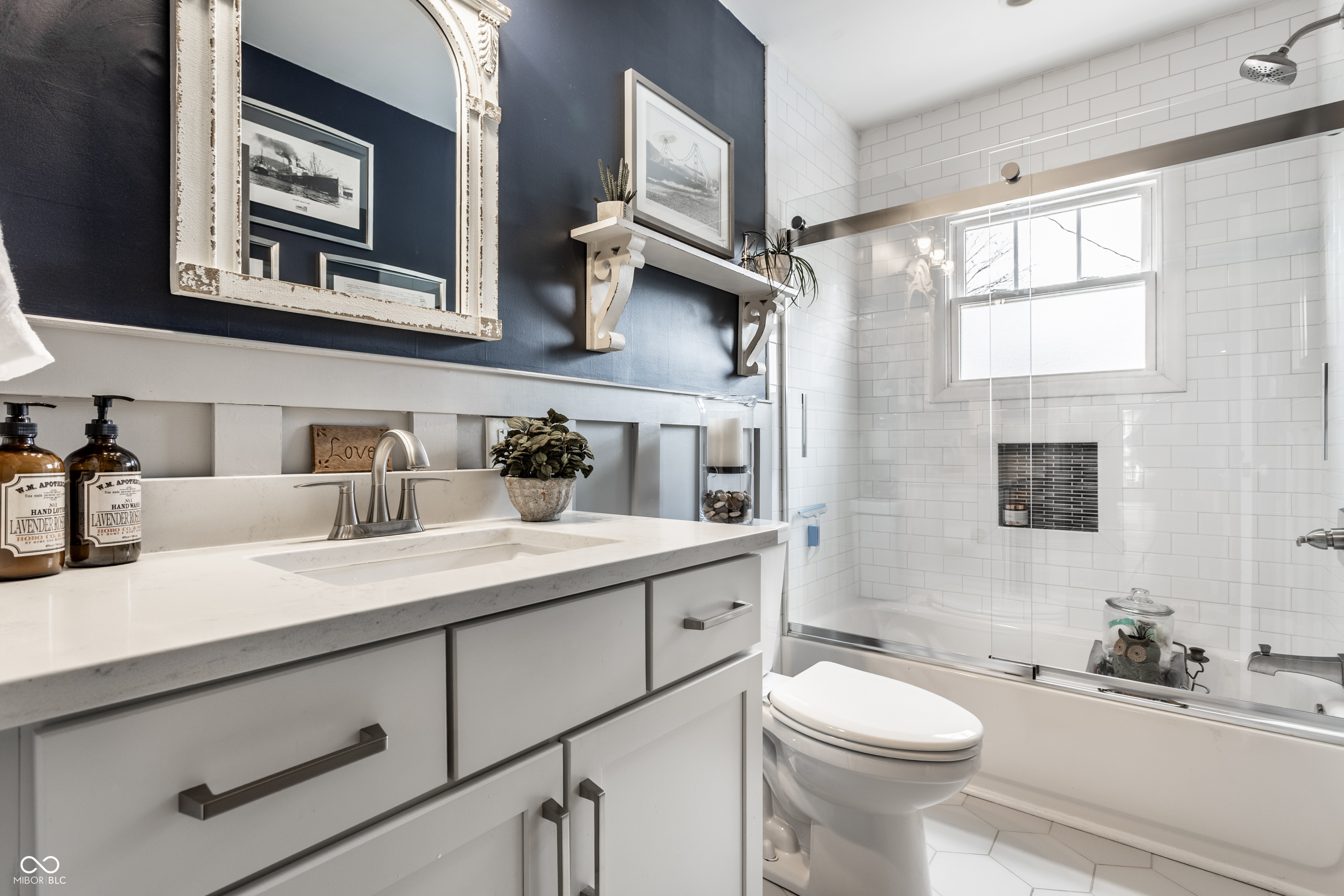 5626 Winthrop Avenue