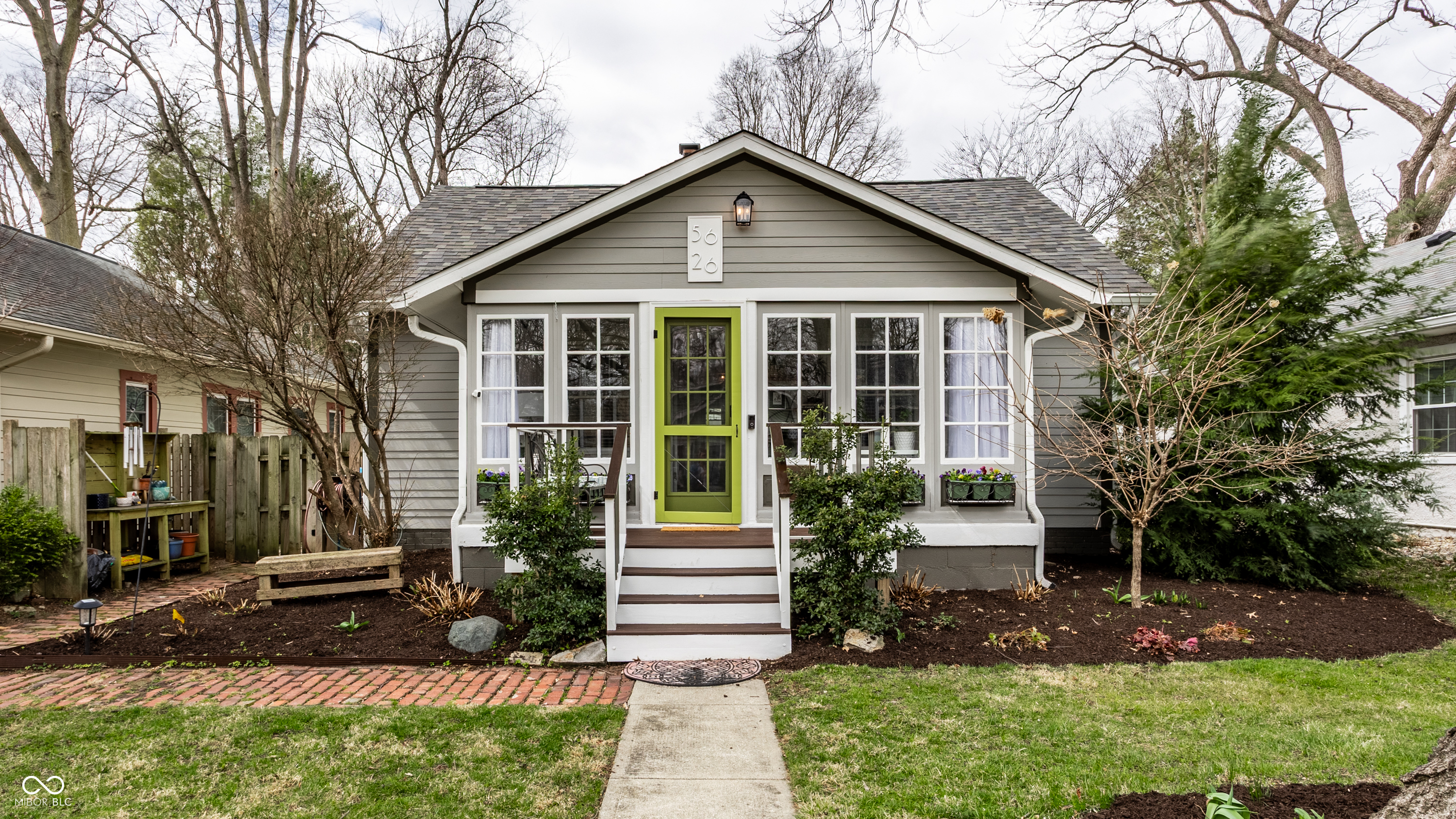 5626 Winthrop Avenue