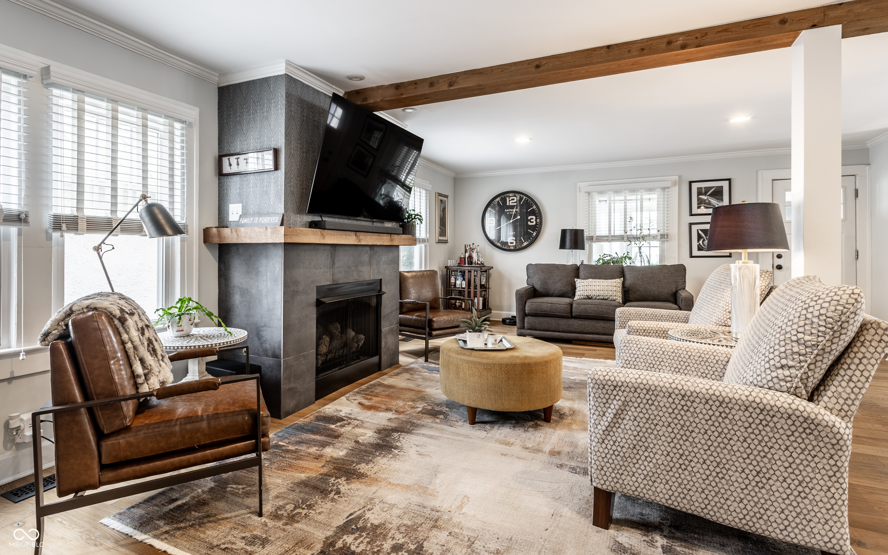 5626 Winthrop Avenue