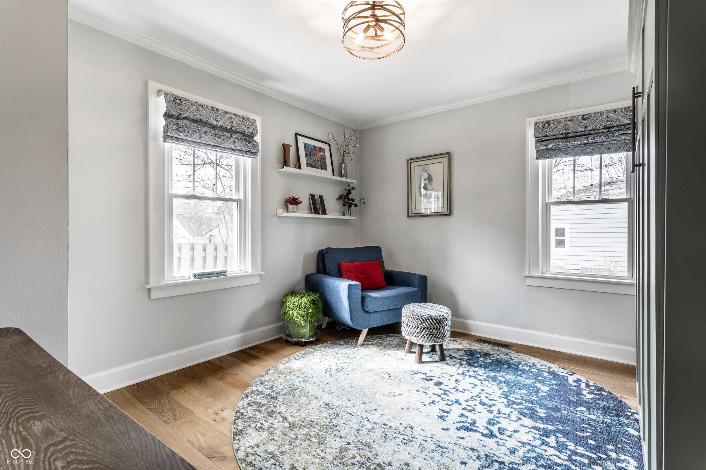 5626 Winthrop Avenue