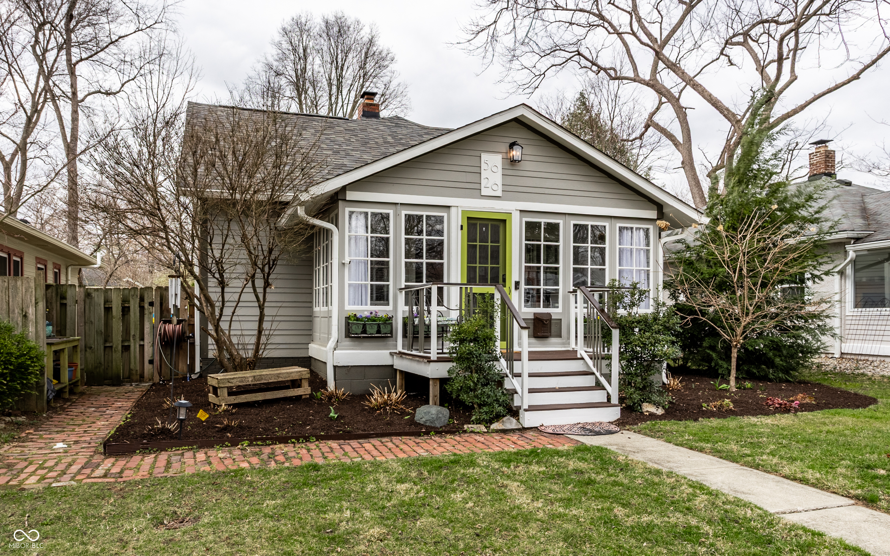 5626 Winthrop Avenue