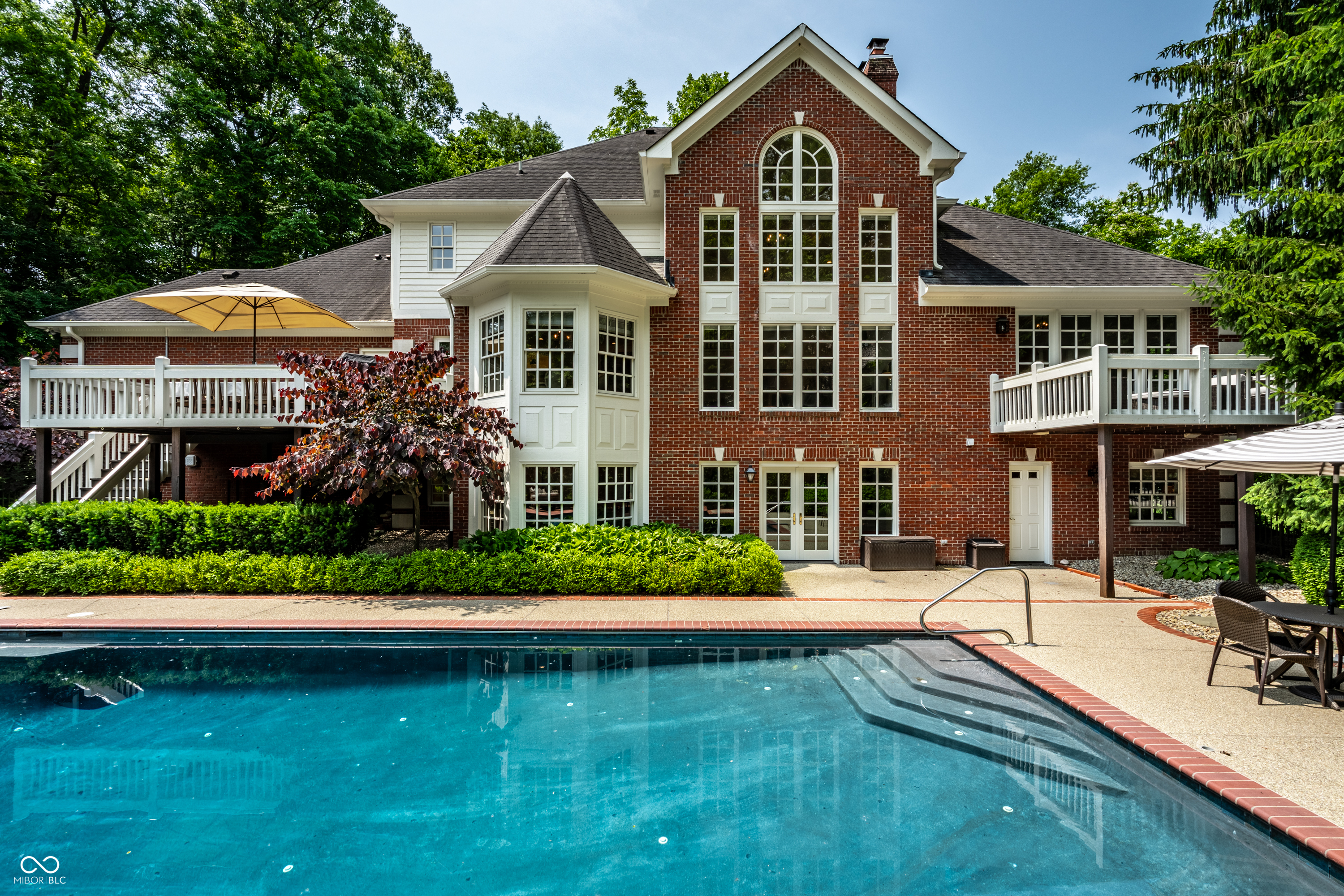 7341 N Washington Boulevard