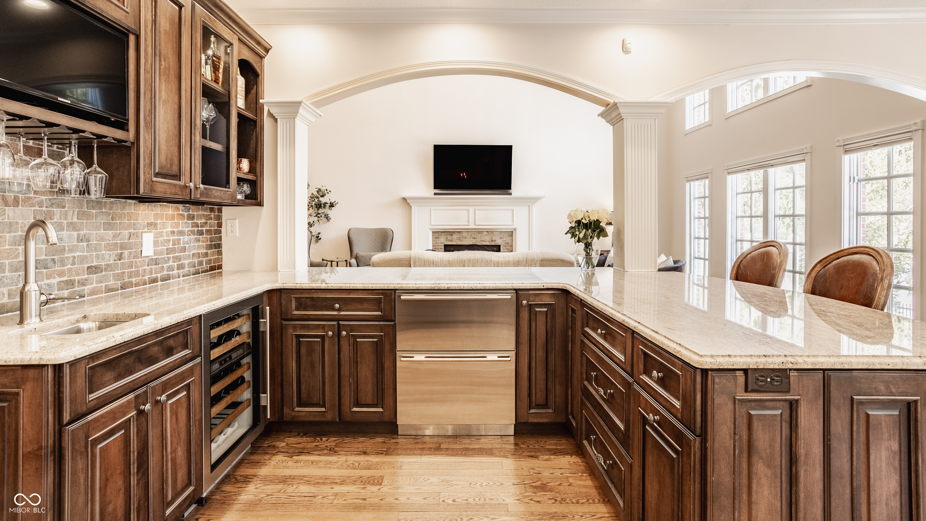 7341 N Washington Boulevard