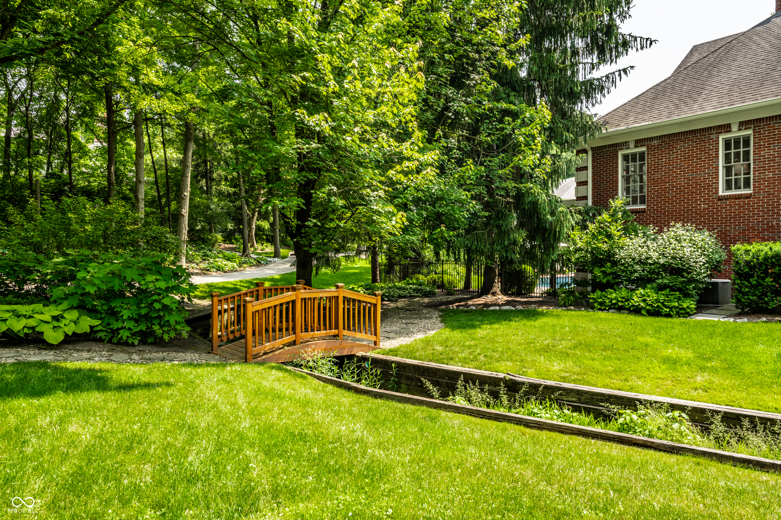 7341 N Washington Boulevard