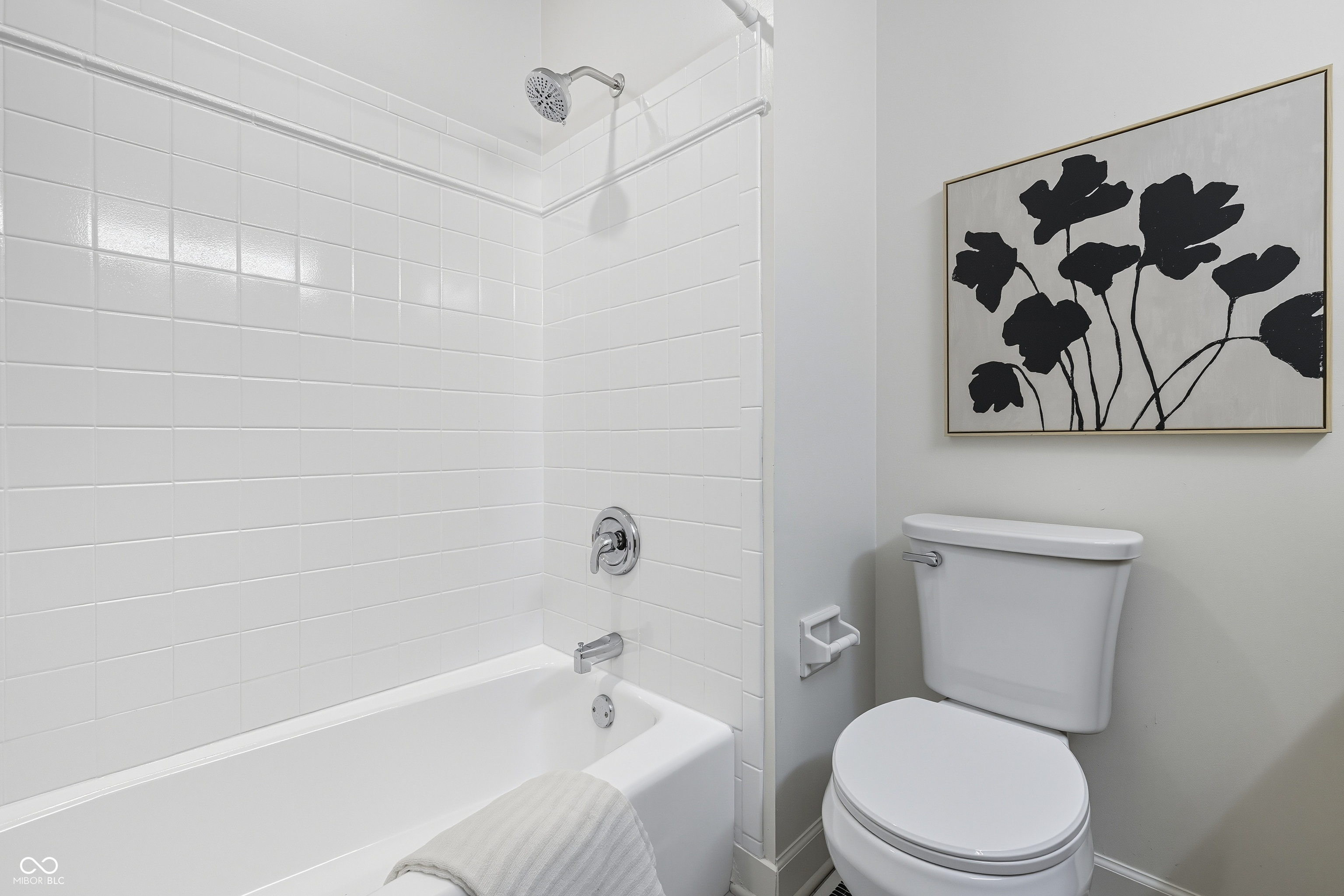 7840 N Whittier Place