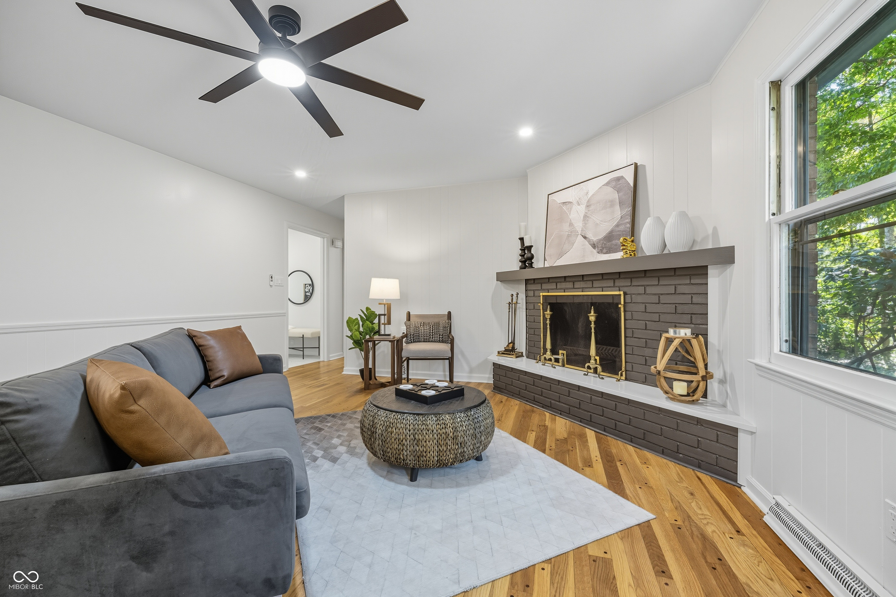 7840 N Whittier Place