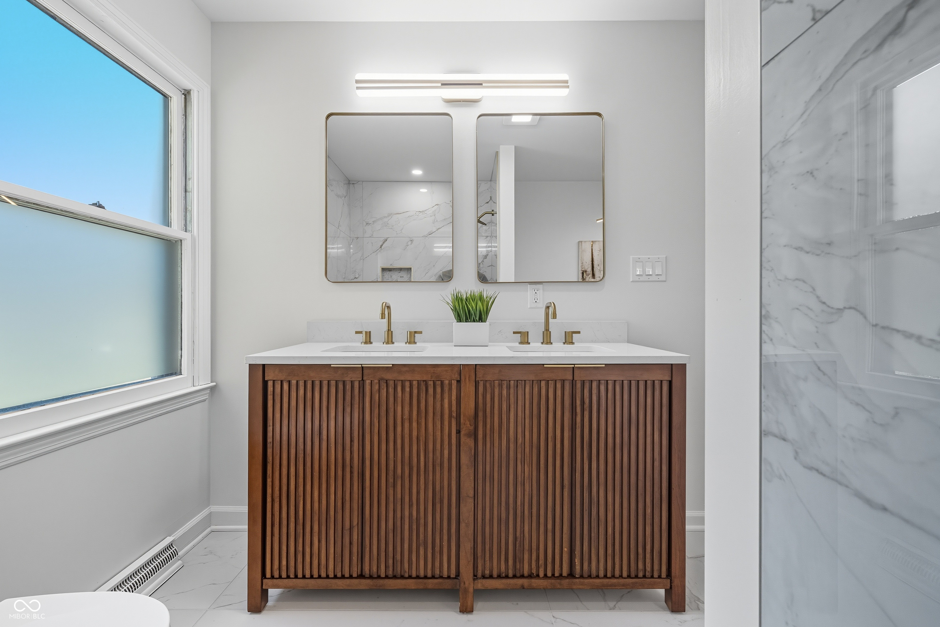 7840 N Whittier Place