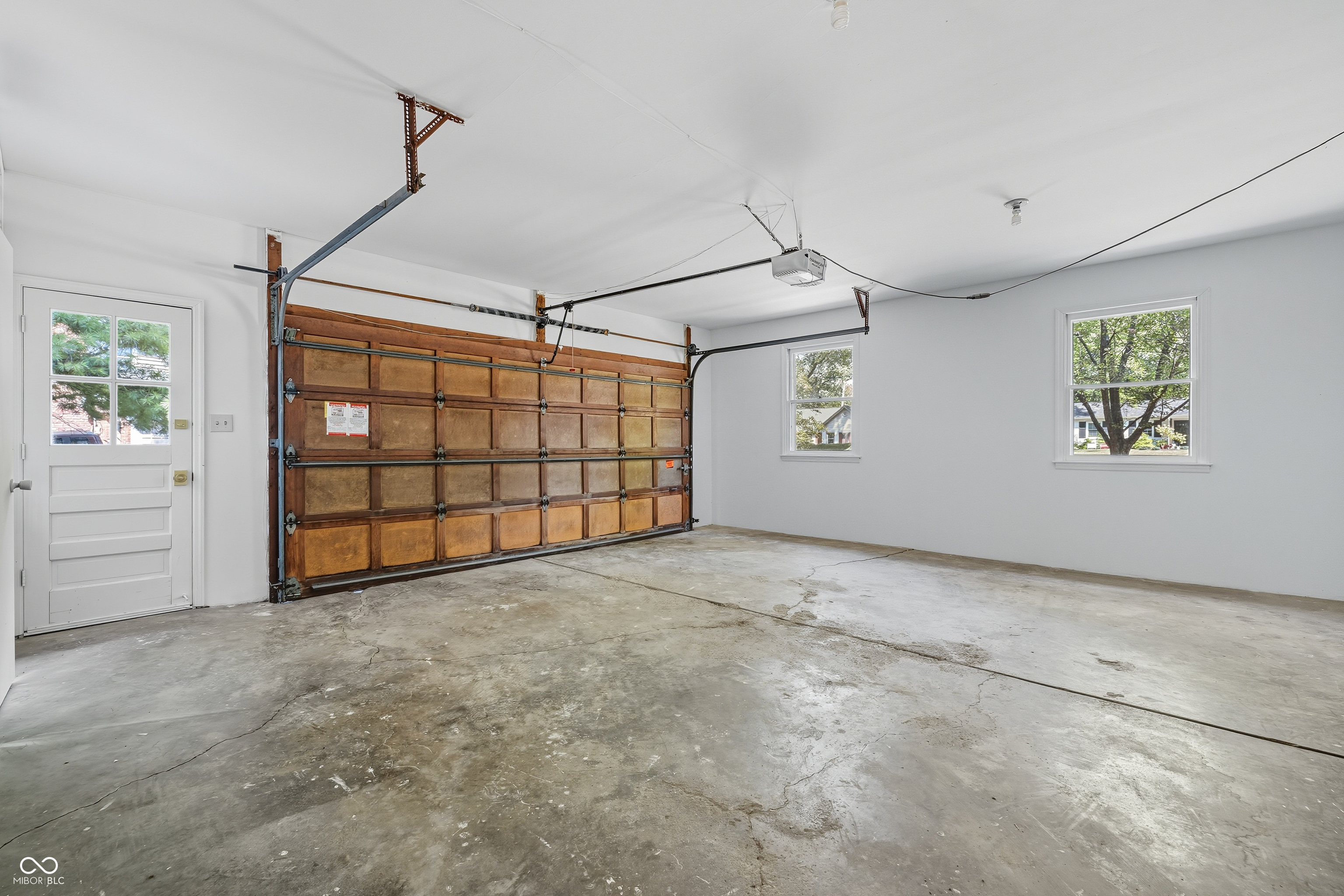 7840 N Whittier Place