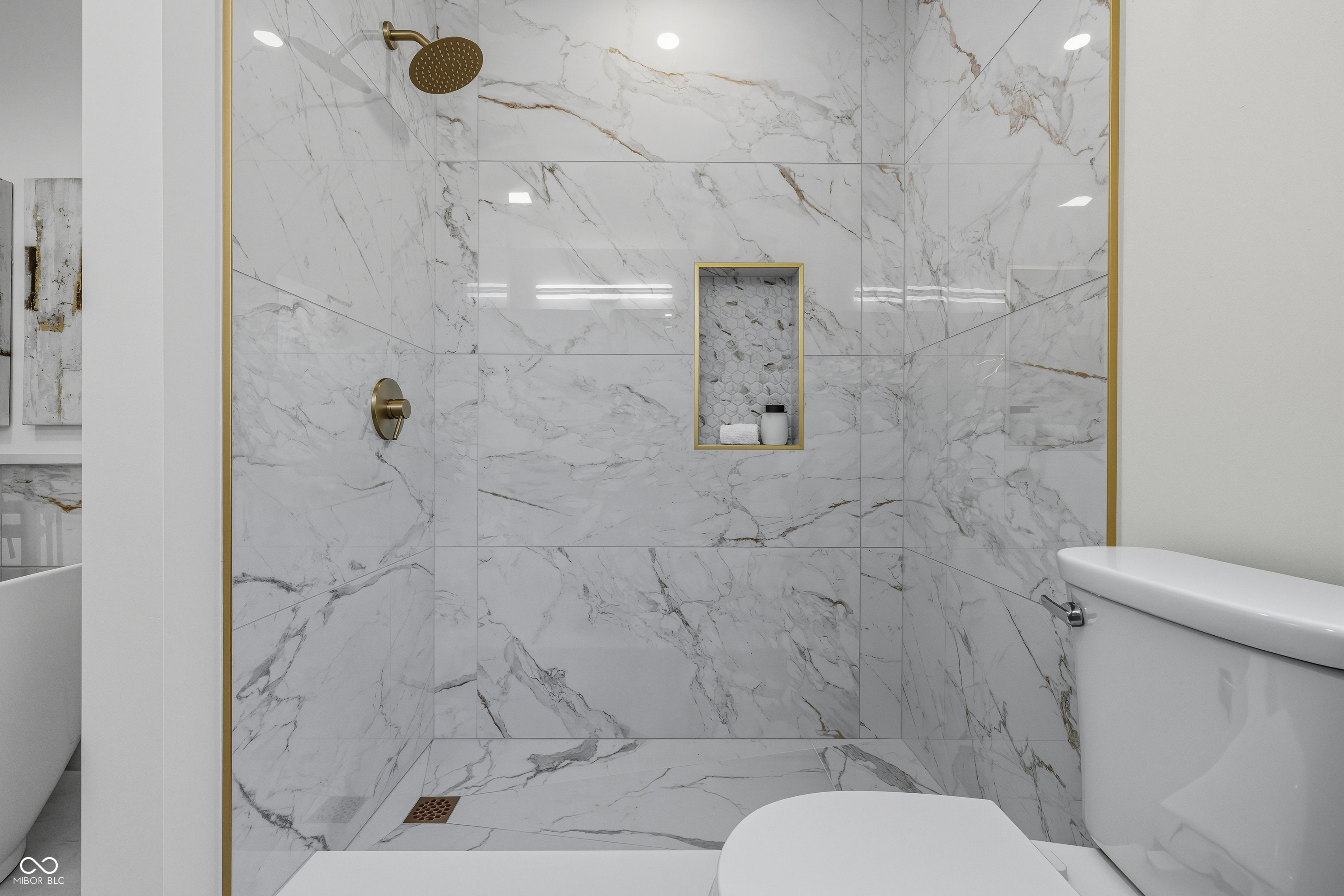 7840 N Whittier Place