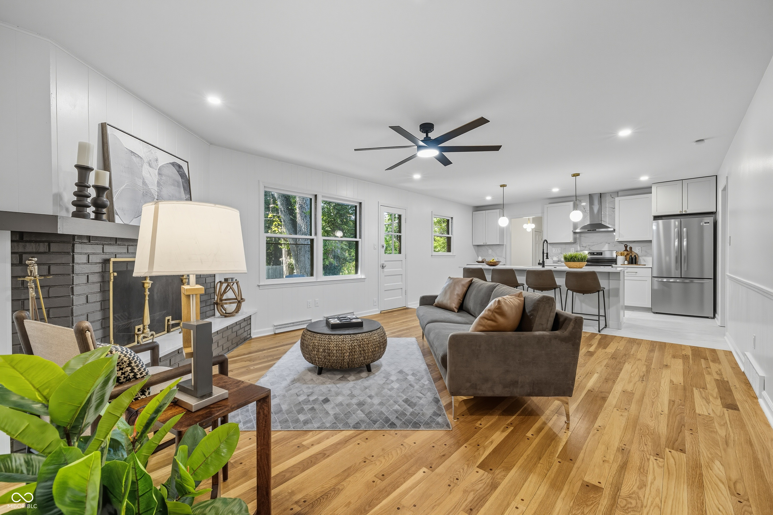 7840 N Whittier Place