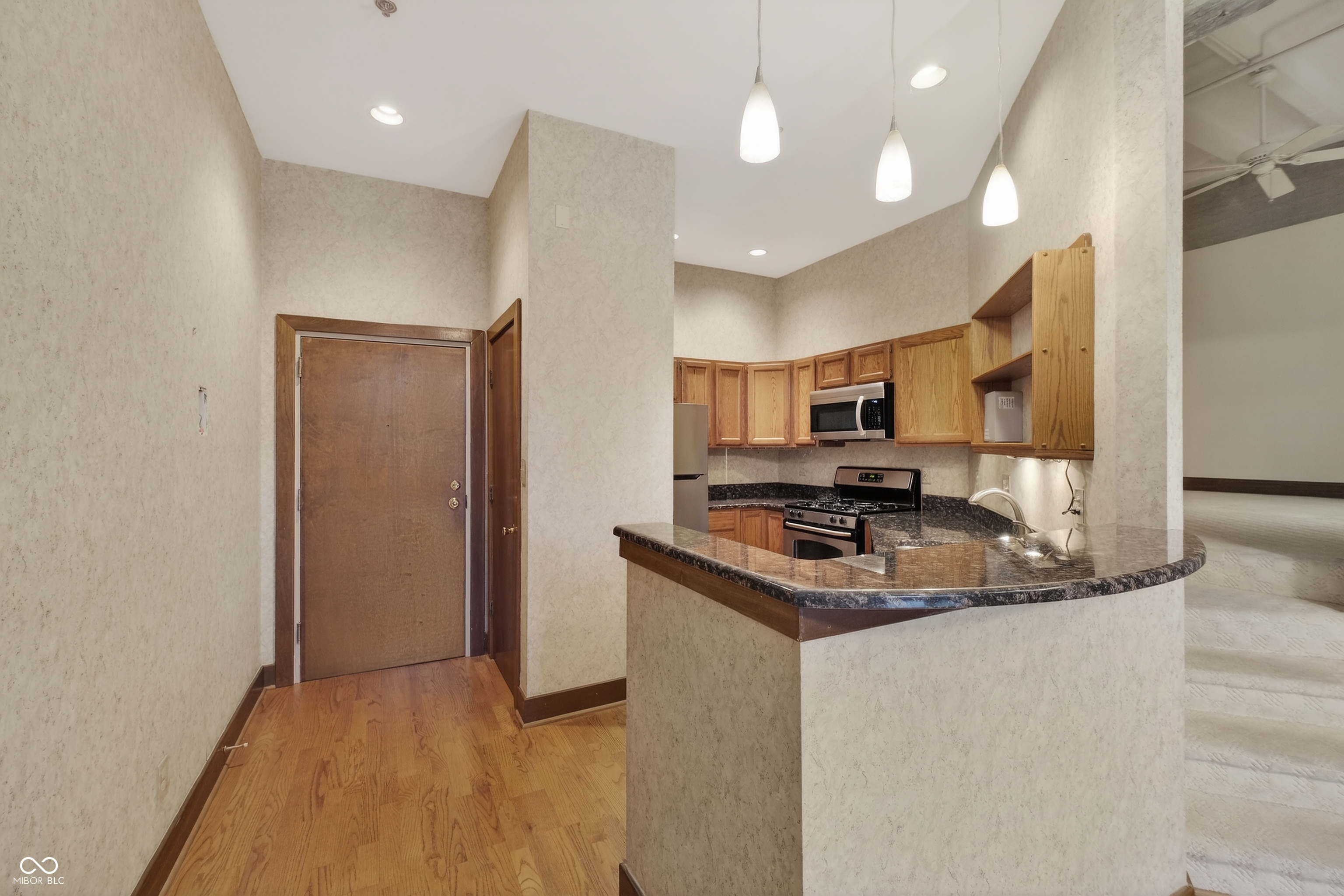 611 N Park Avenue Unit: 203
