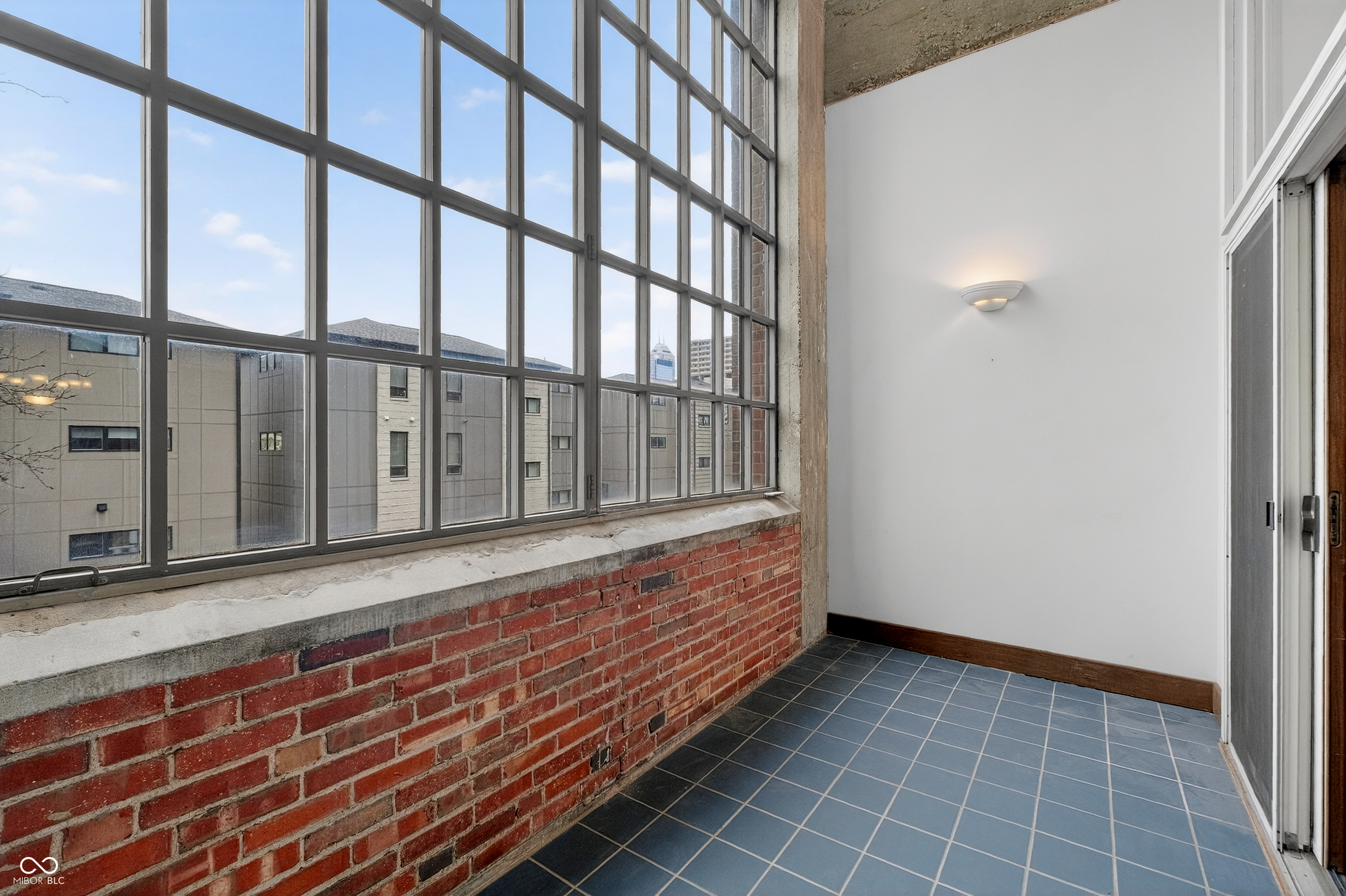 611 N Park Avenue Unit: 203