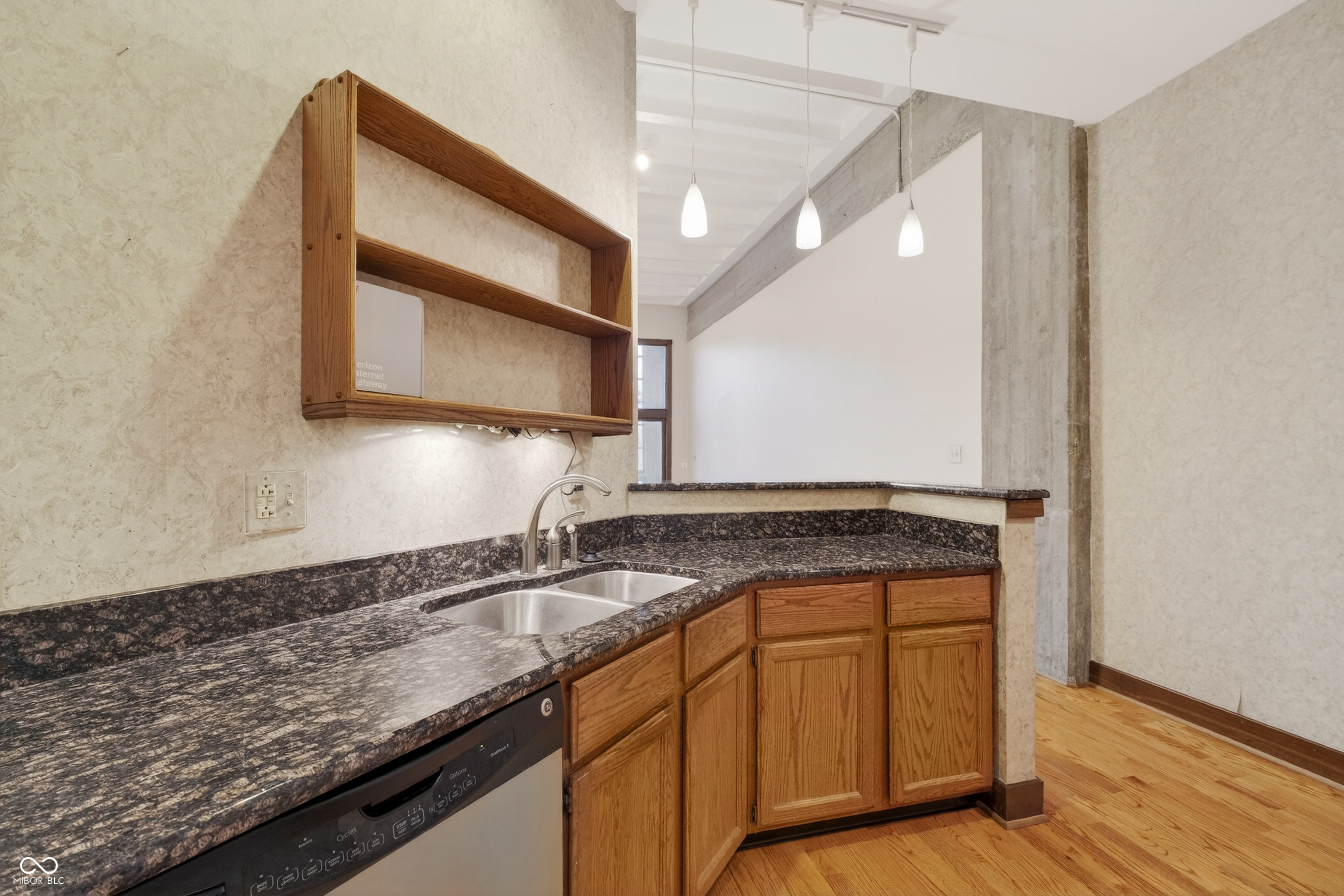 611 N Park Avenue Unit: 203