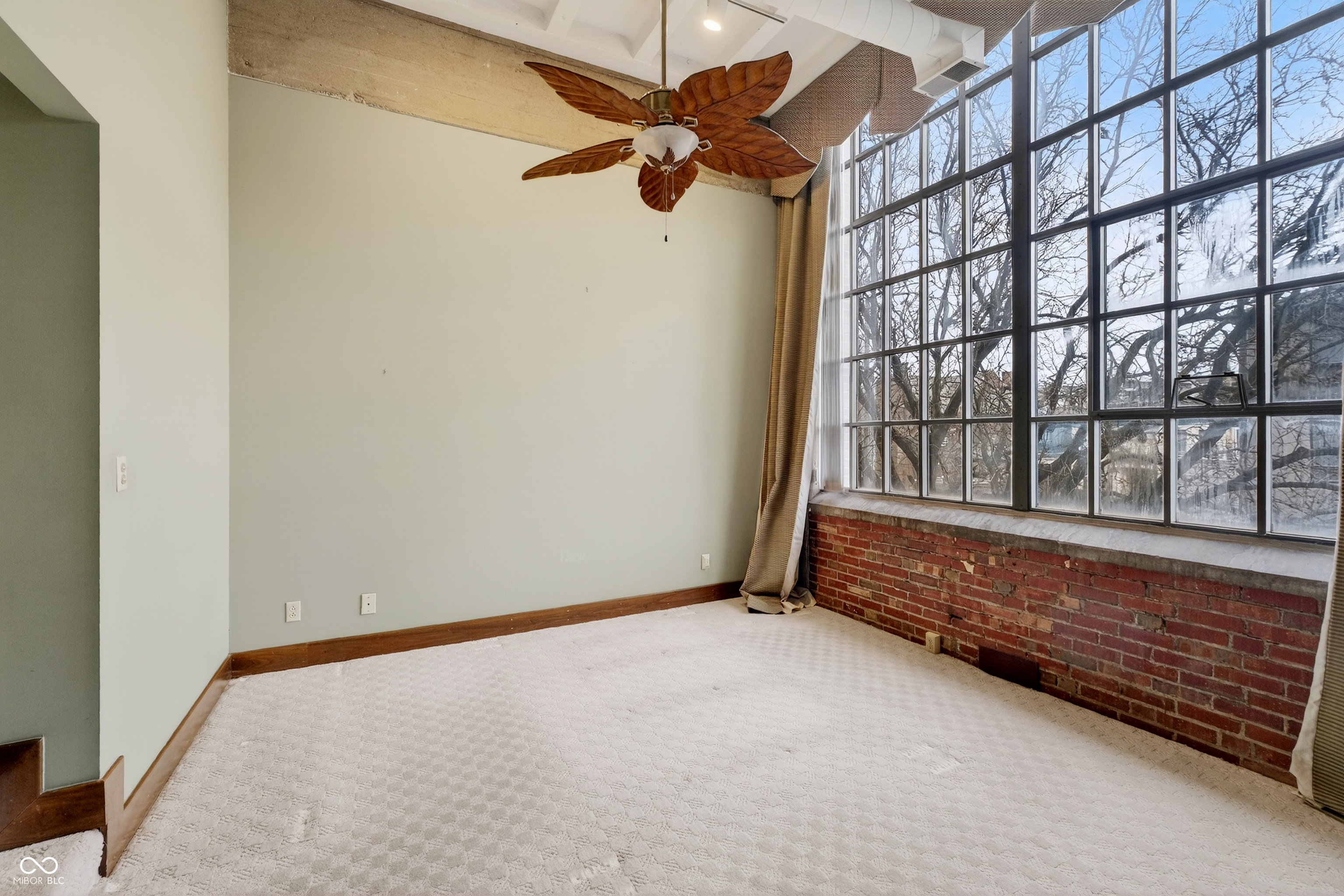 611 N Park Avenue Unit: 203