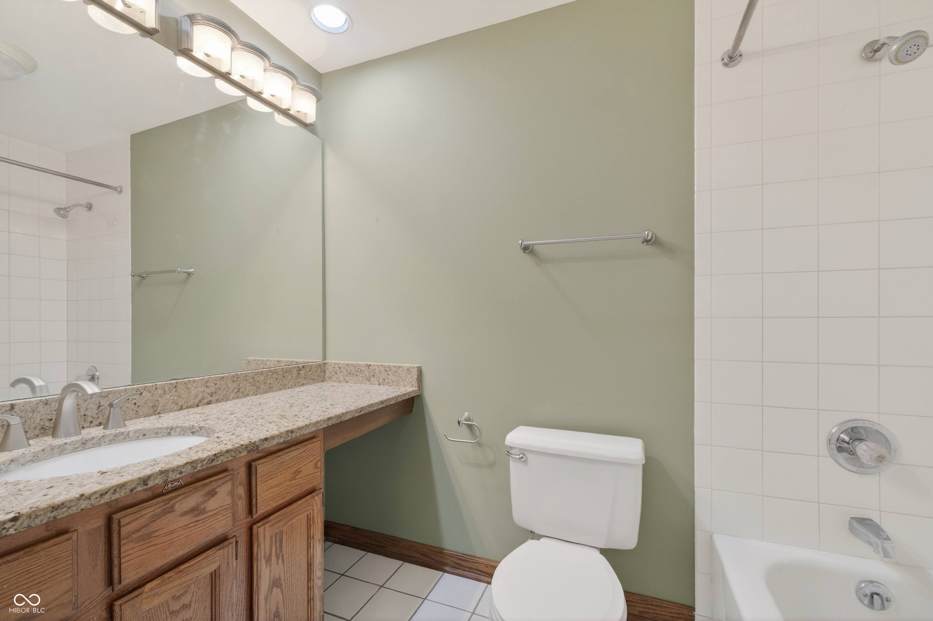 611 N Park Avenue Unit: 203
