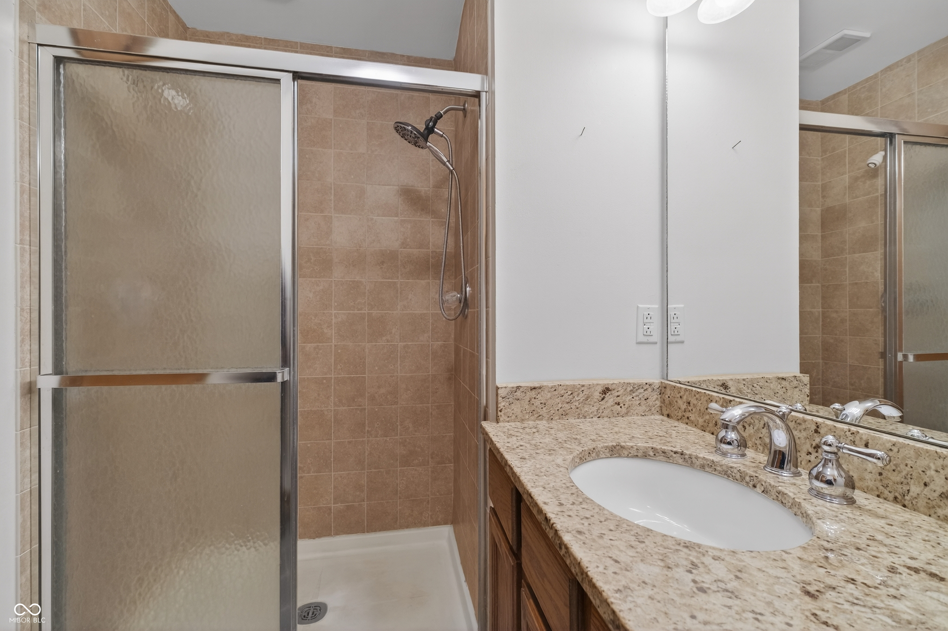 611 N Park Avenue Unit: 203