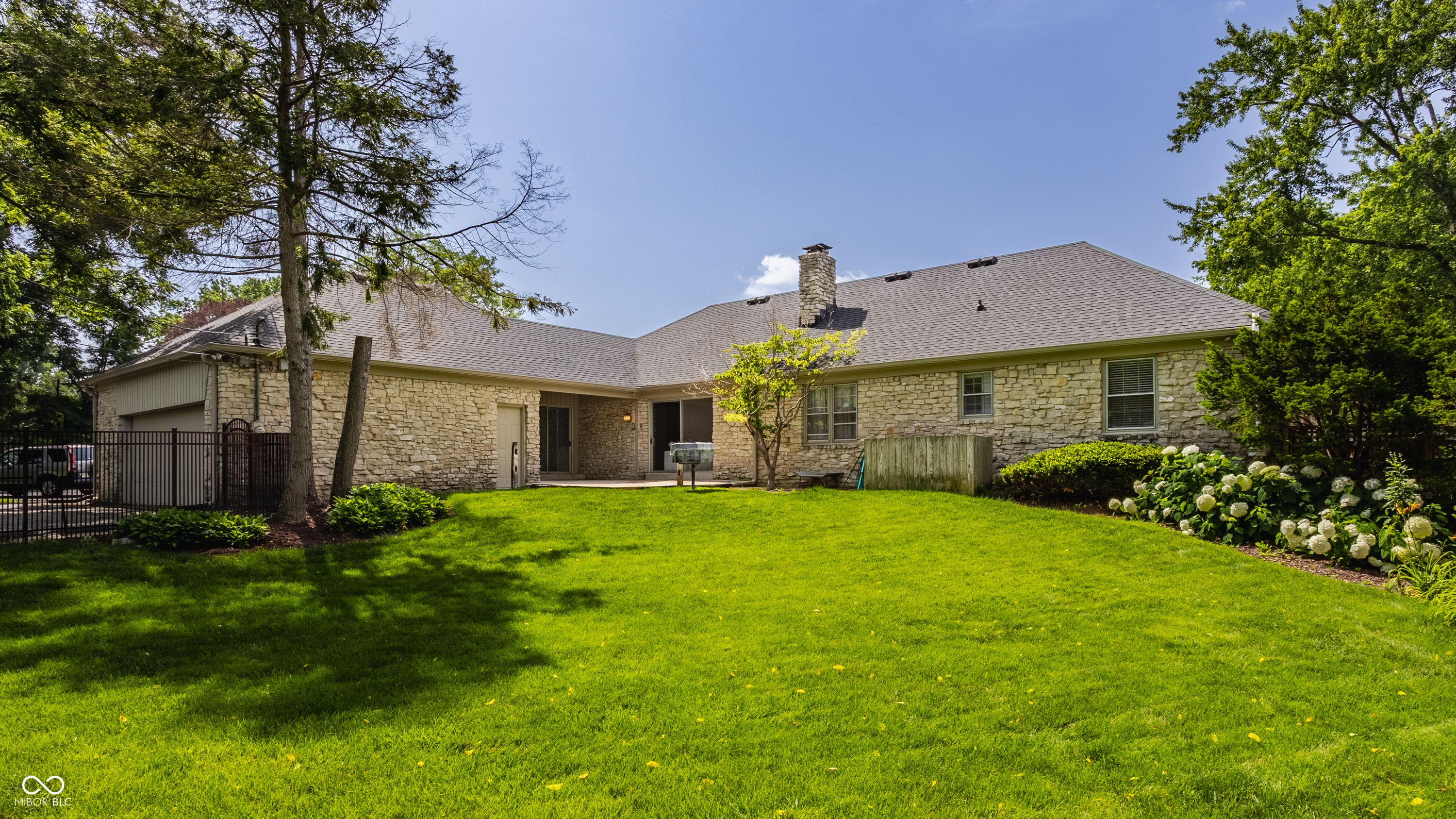 1200 Frederick Drive S