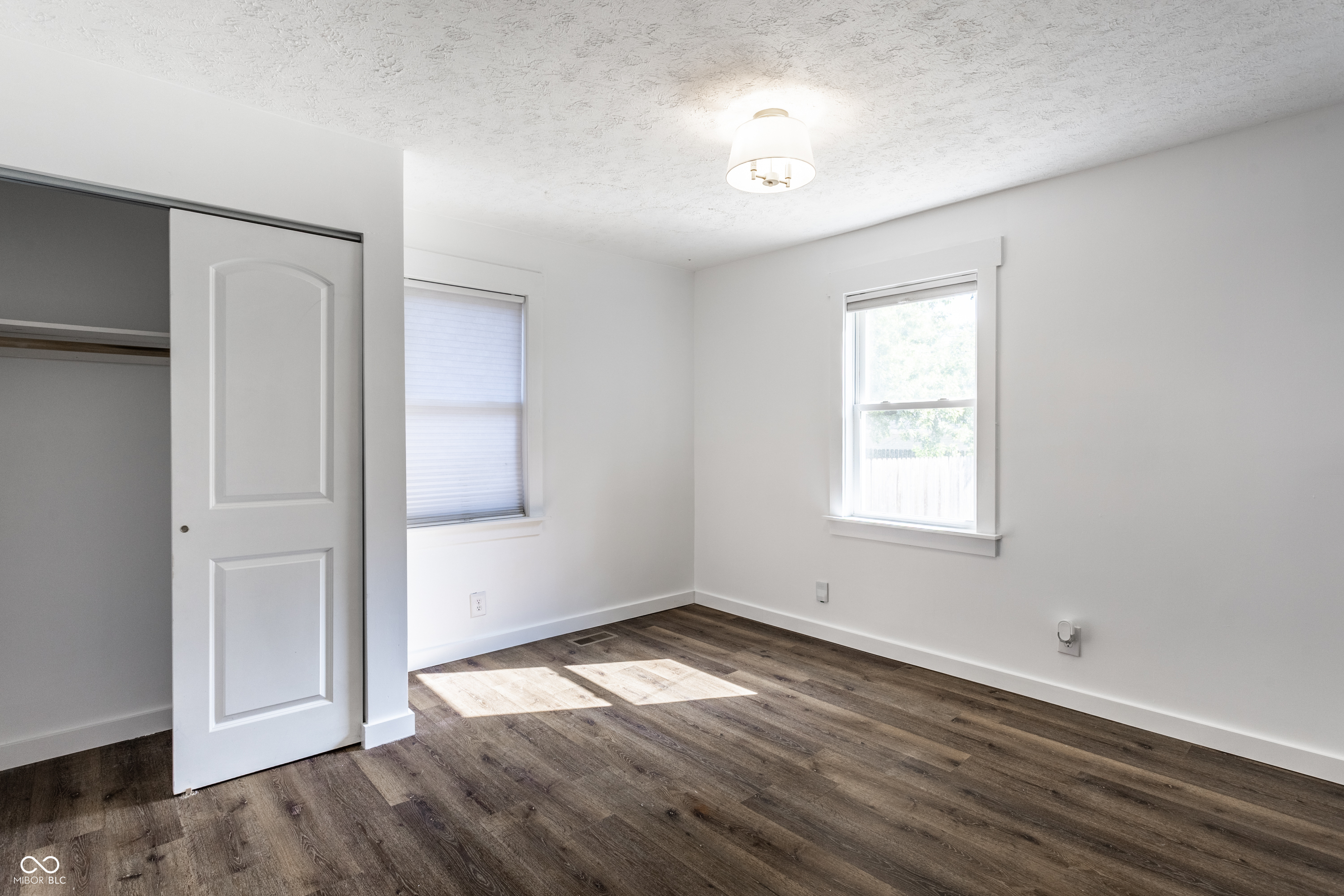 4259 Crittenden