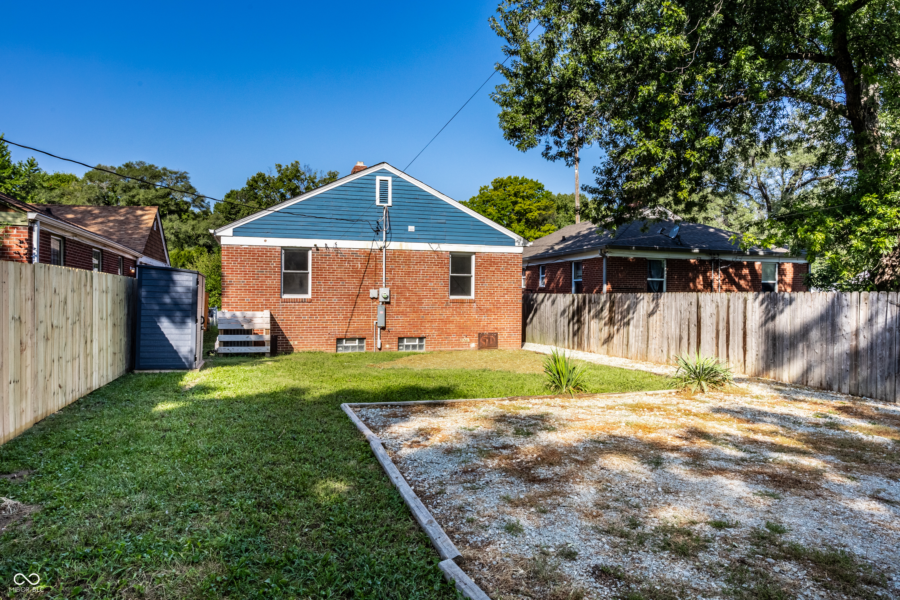 4259 Crittenden