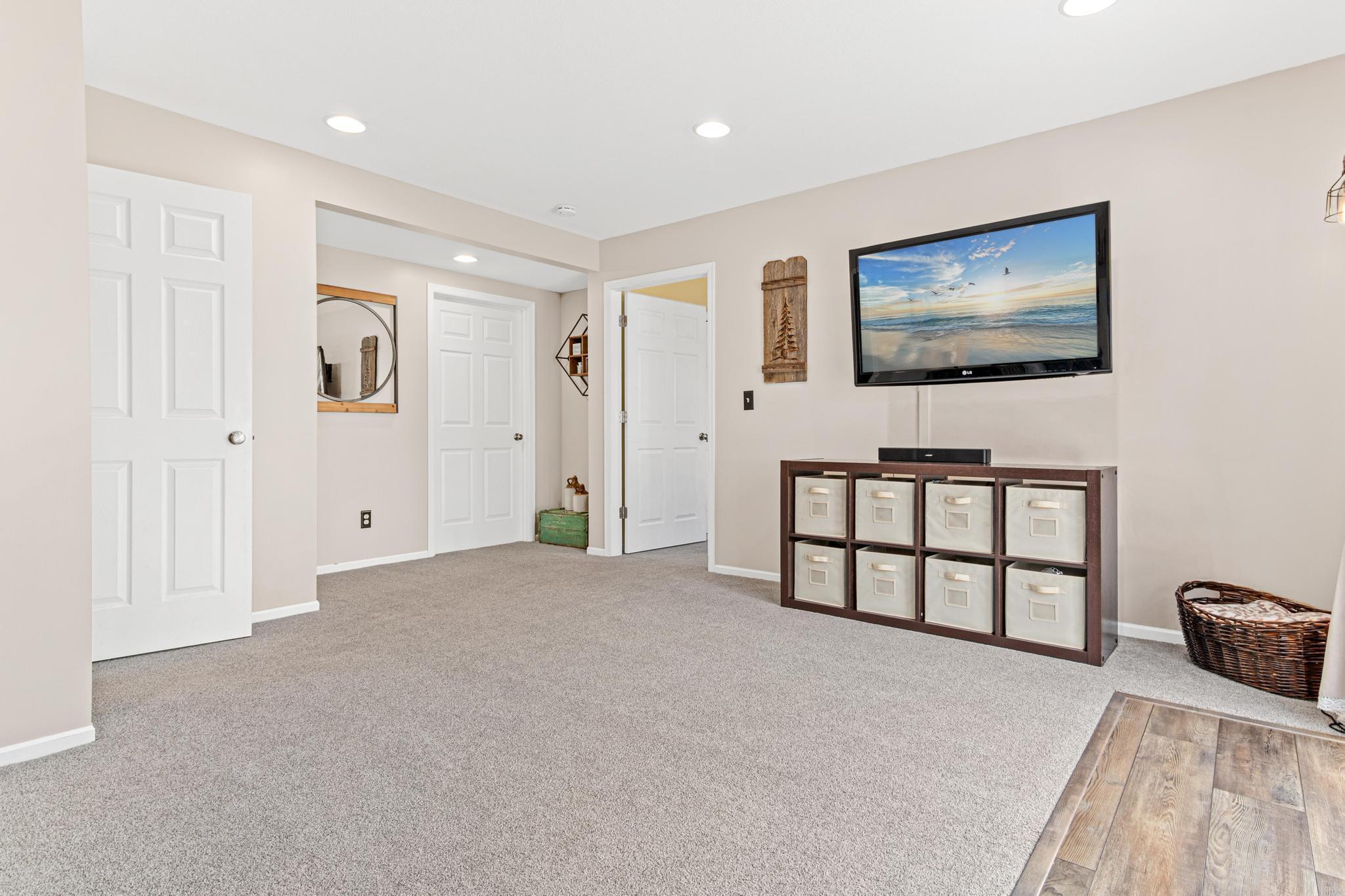 3311 Aaron Drive