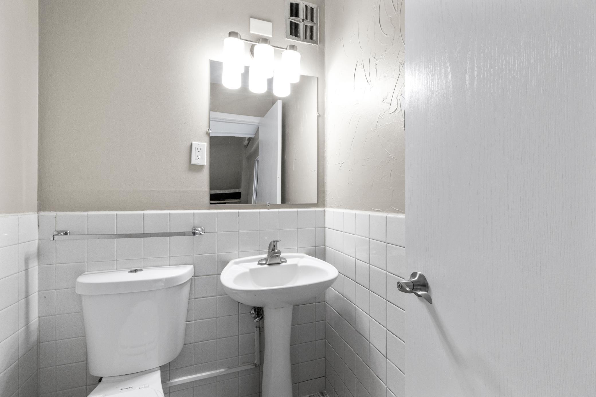 1531 American Boulevard E Unit: 101