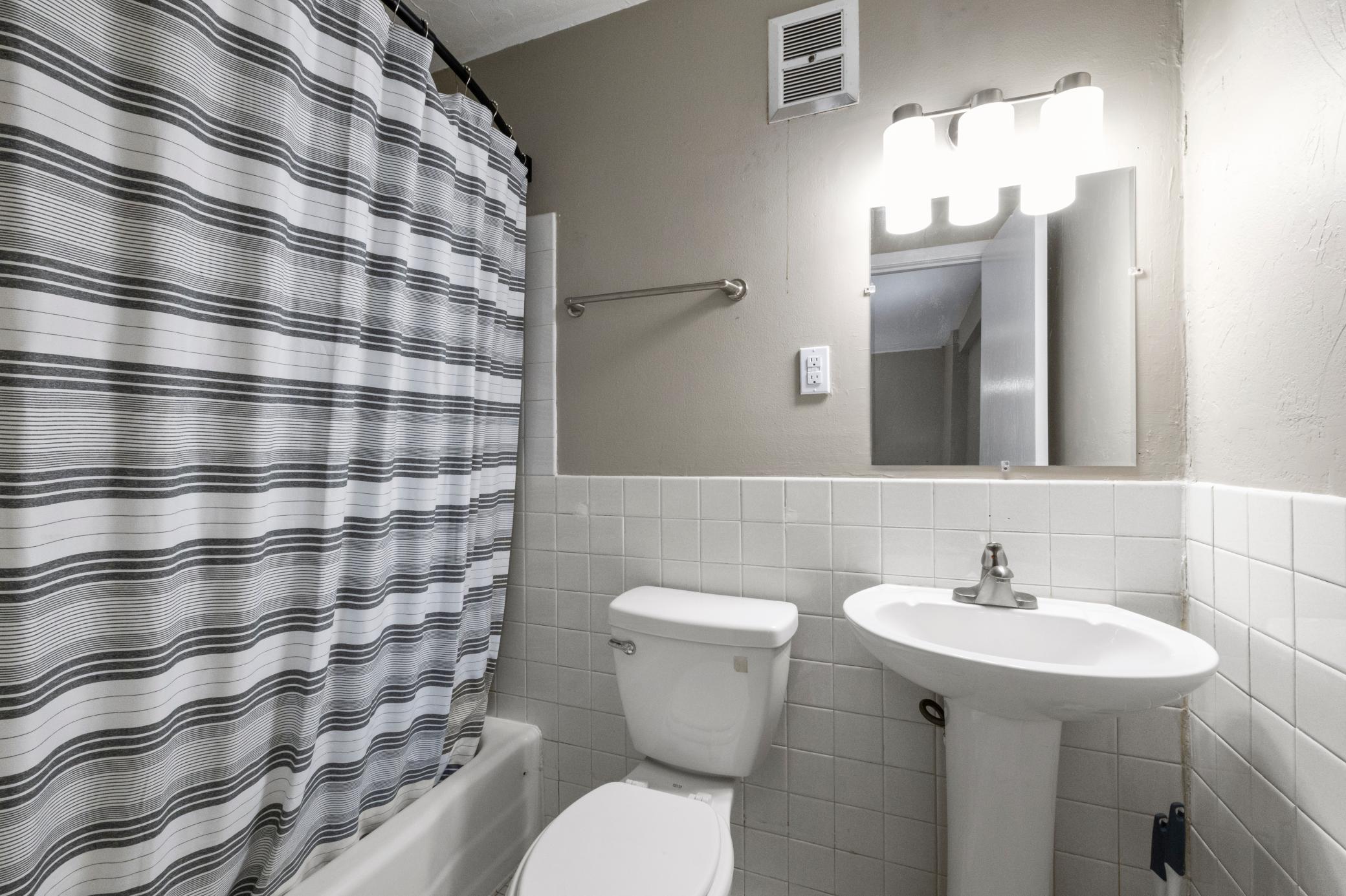 1531 American Boulevard E Unit: 101