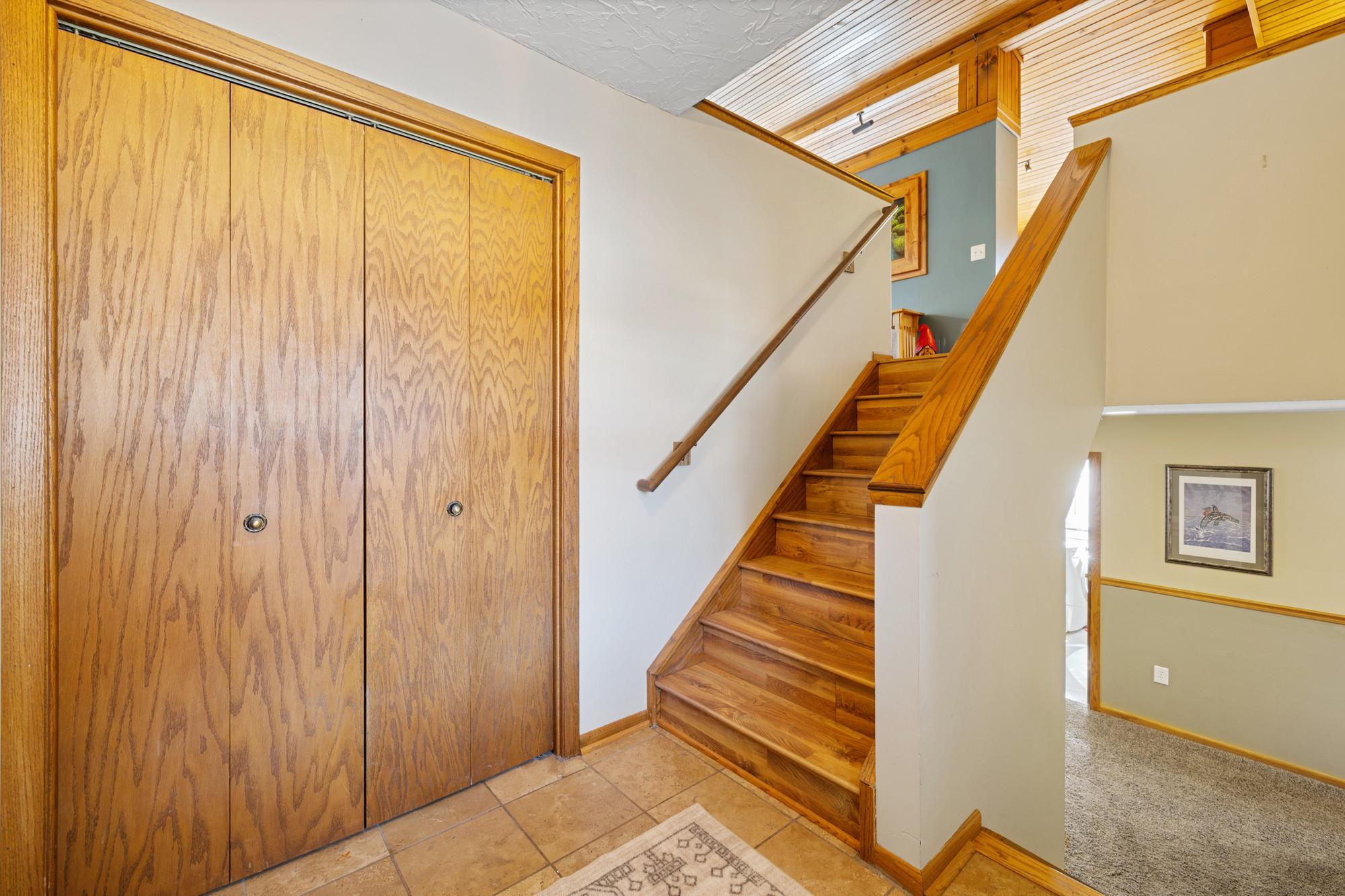 15165 Ellen Circle SE
