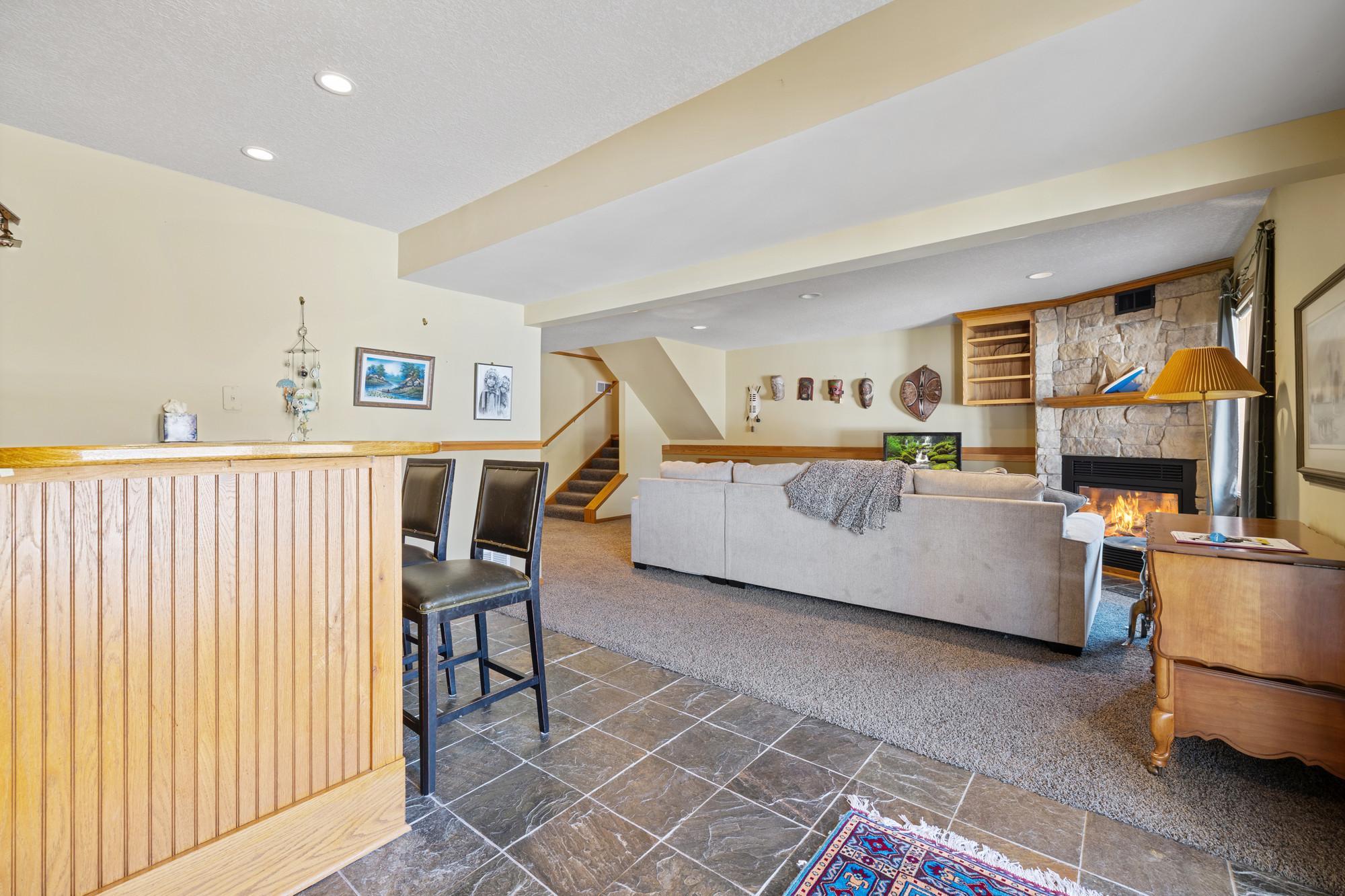 15165 Ellen Circle SE