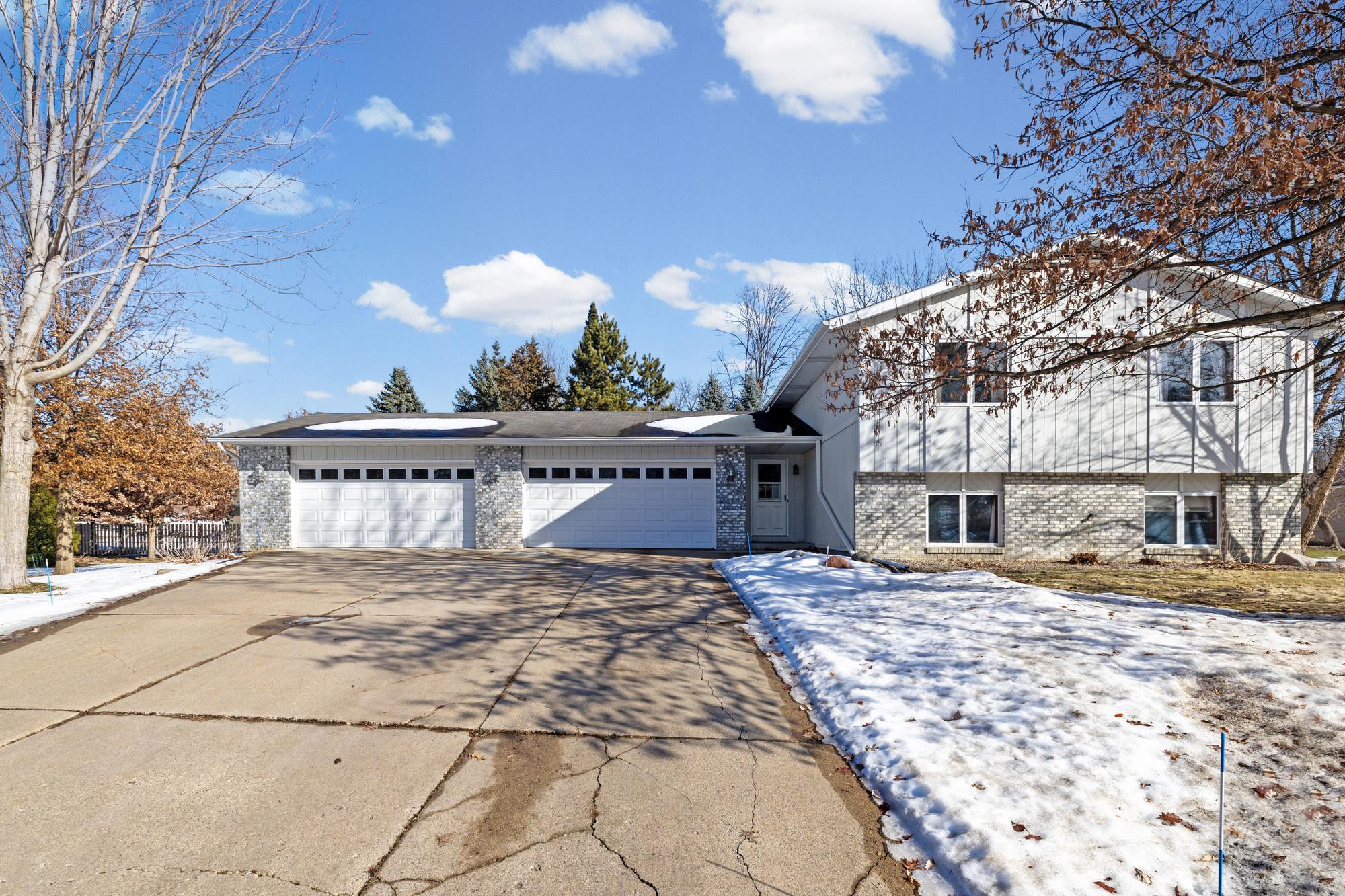 15165 Ellen Circle SE