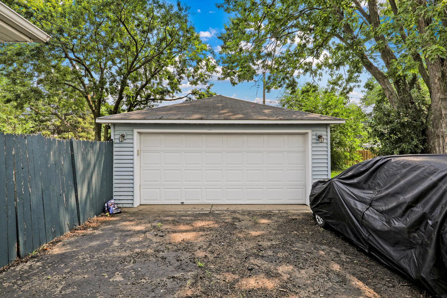 5918 Xerxes Avenue N