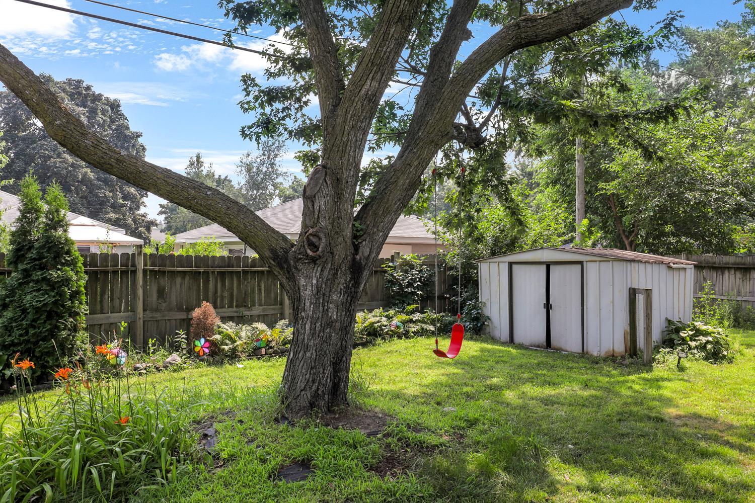 5918 Xerxes Avenue N