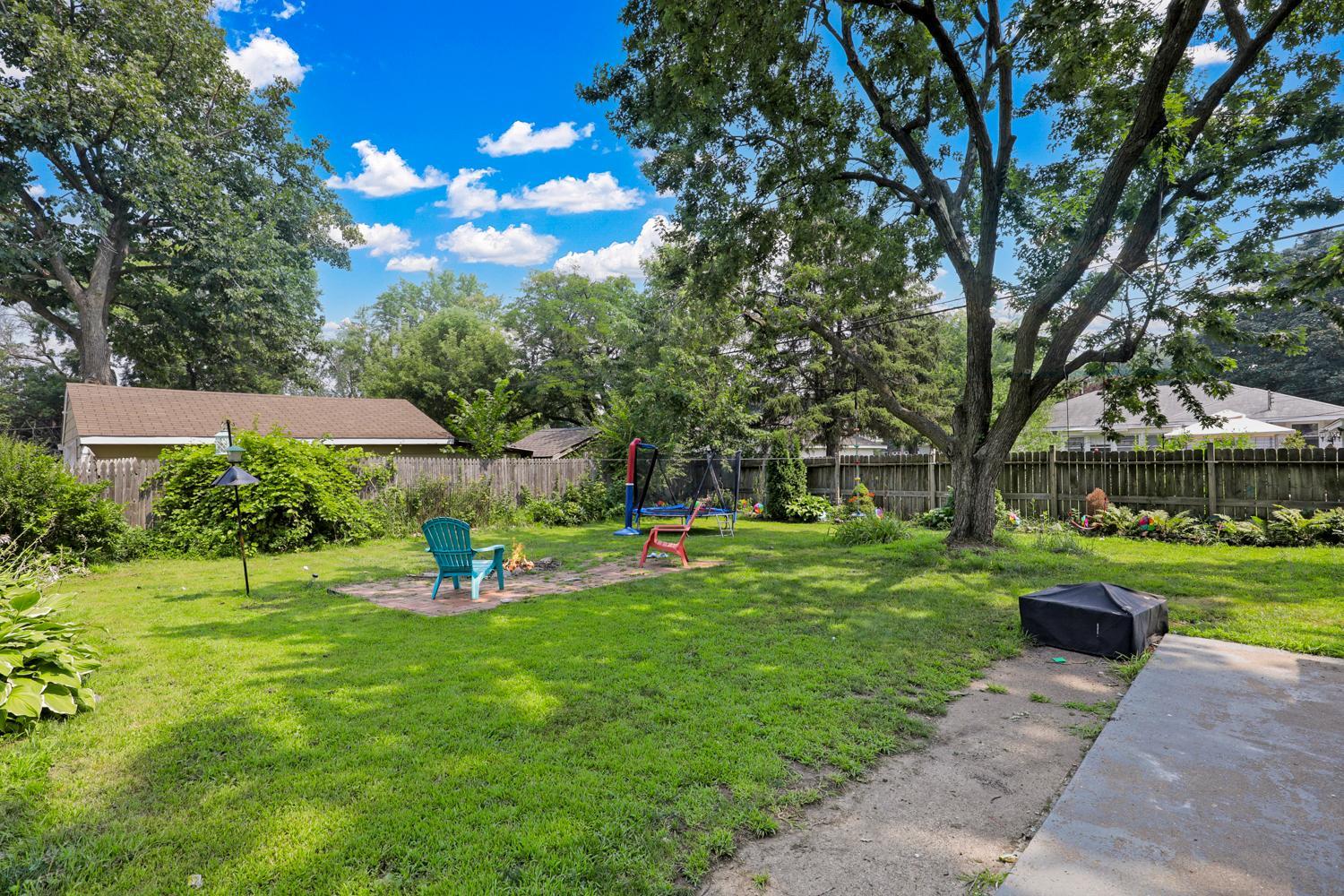 5918 Xerxes Avenue N