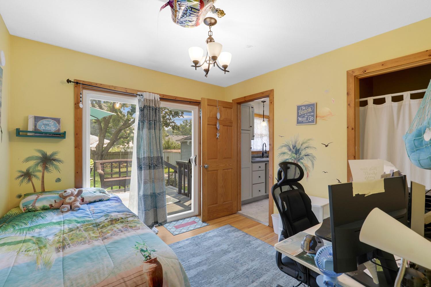 5918 Xerxes Avenue N