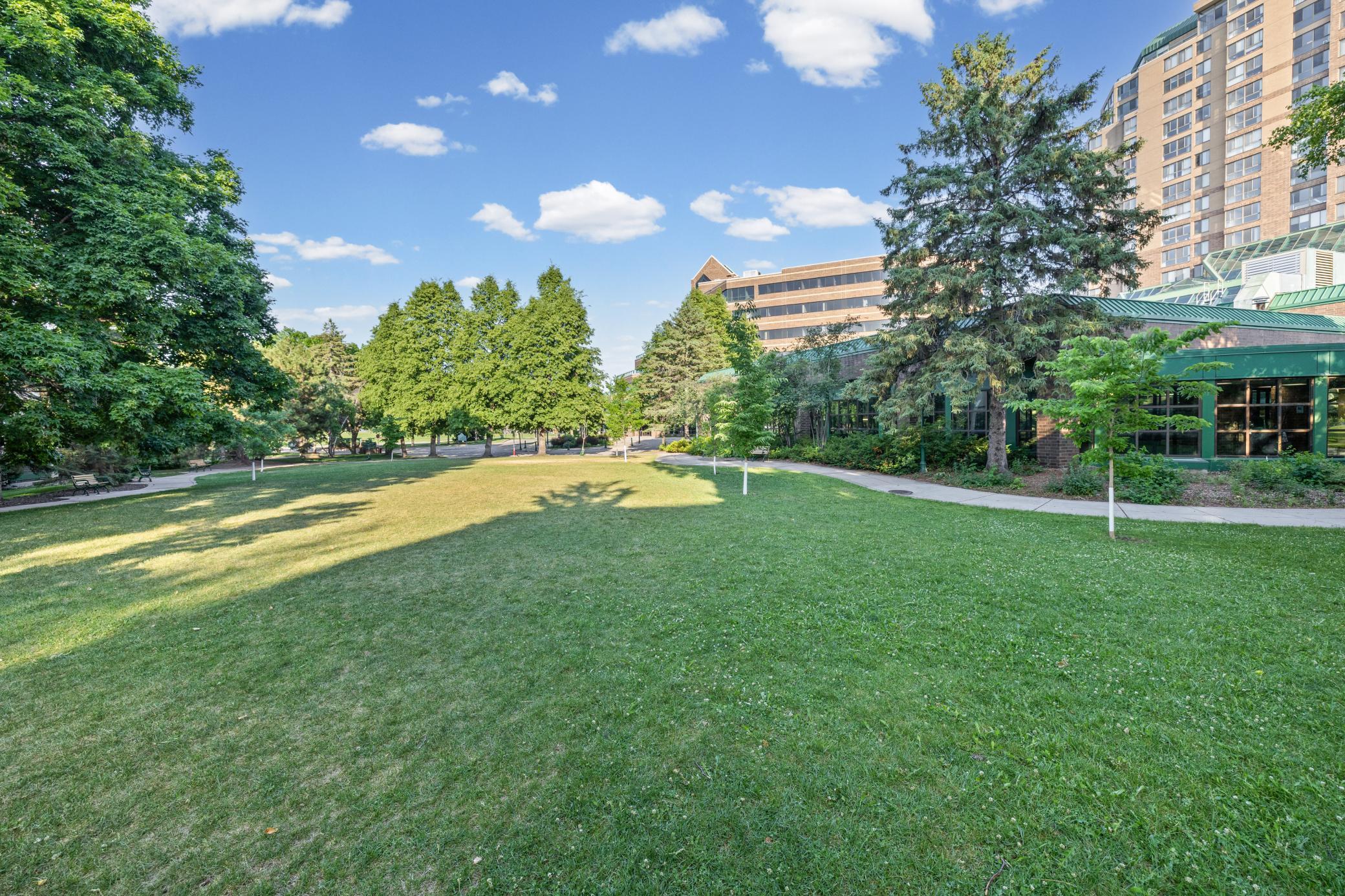 7618 York Avenue S Unit: 1218