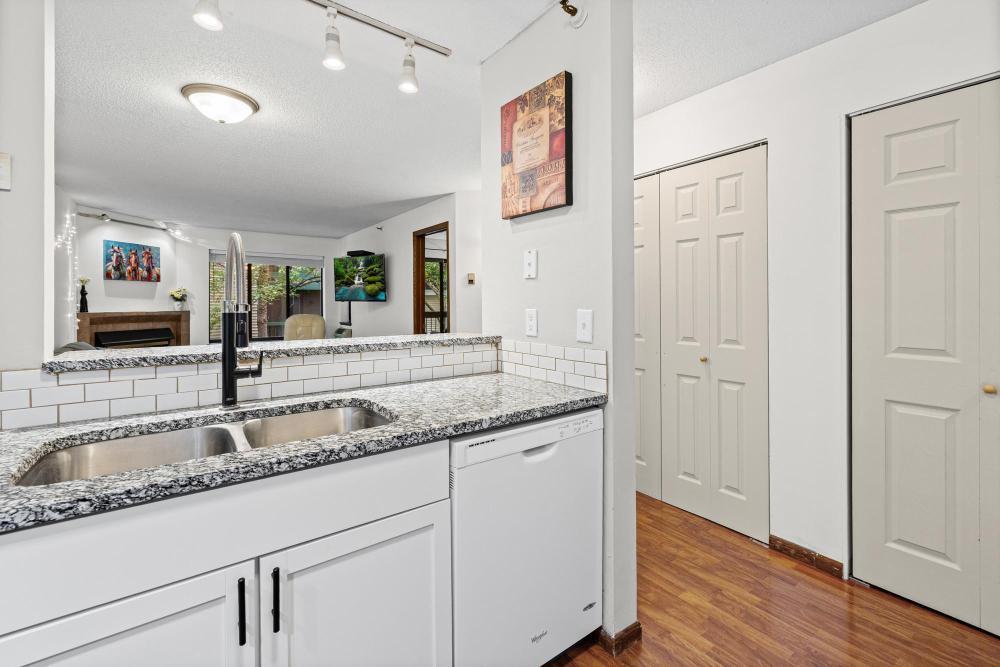 7618 York Avenue S Unit: 1218