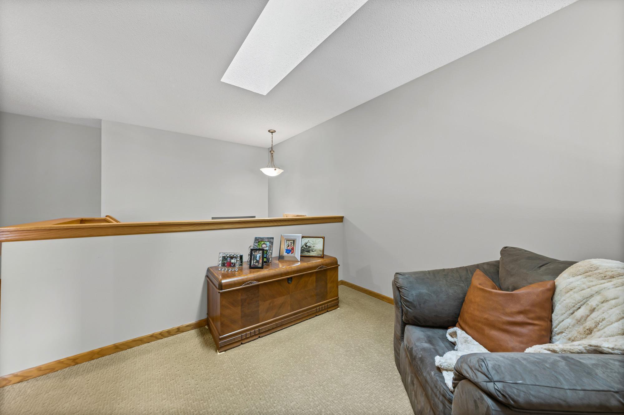 472 Hickory Lane N