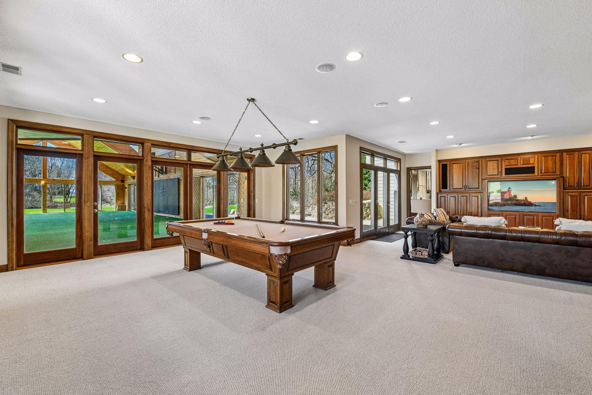 6985 Oak Ridge Road