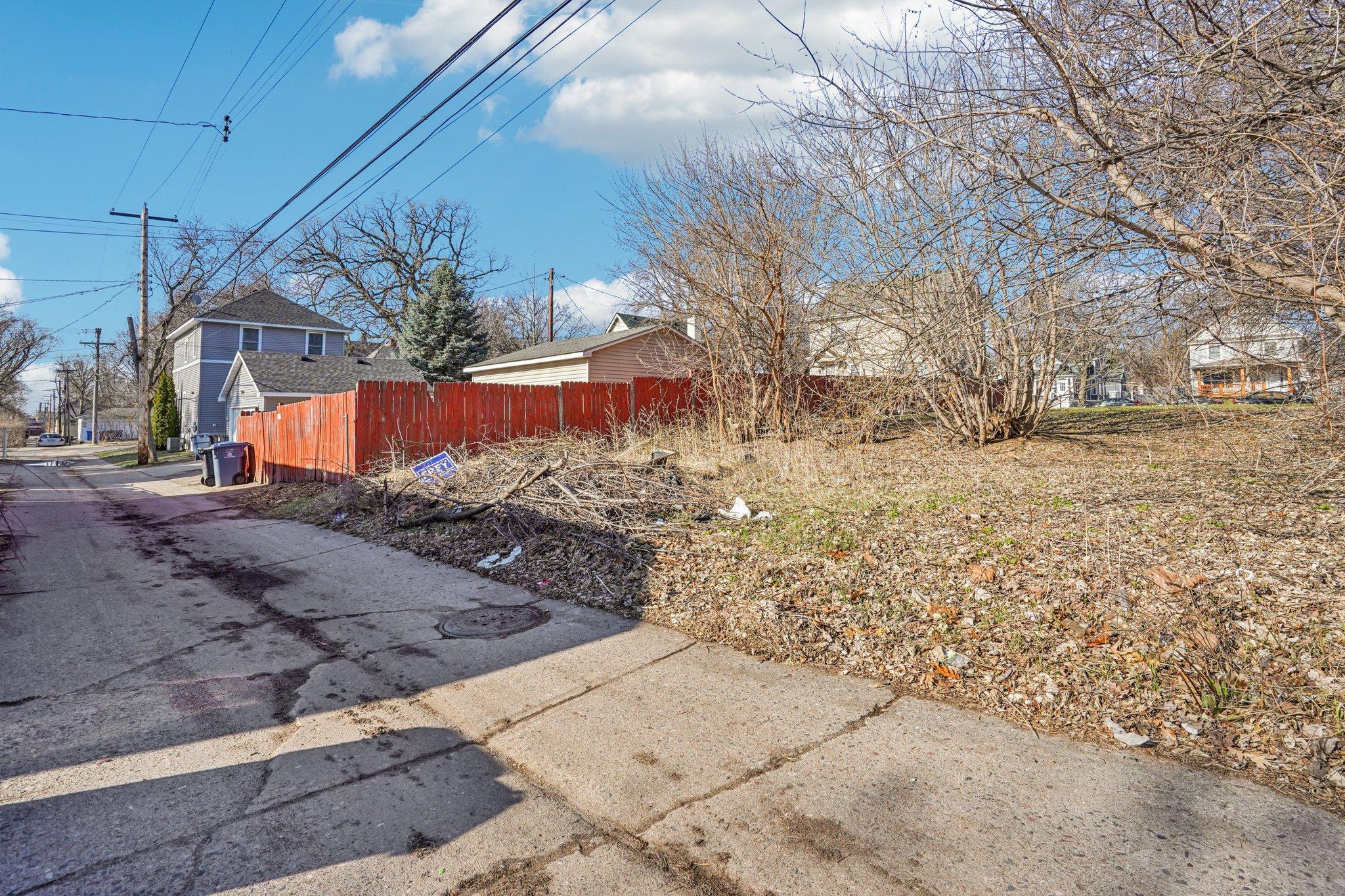 2314 Dupont Avenue N