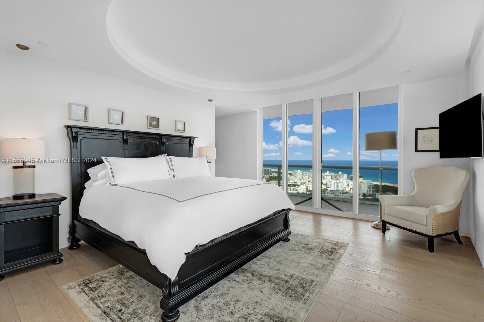 1000 S Pointe Dr Unit: PH04