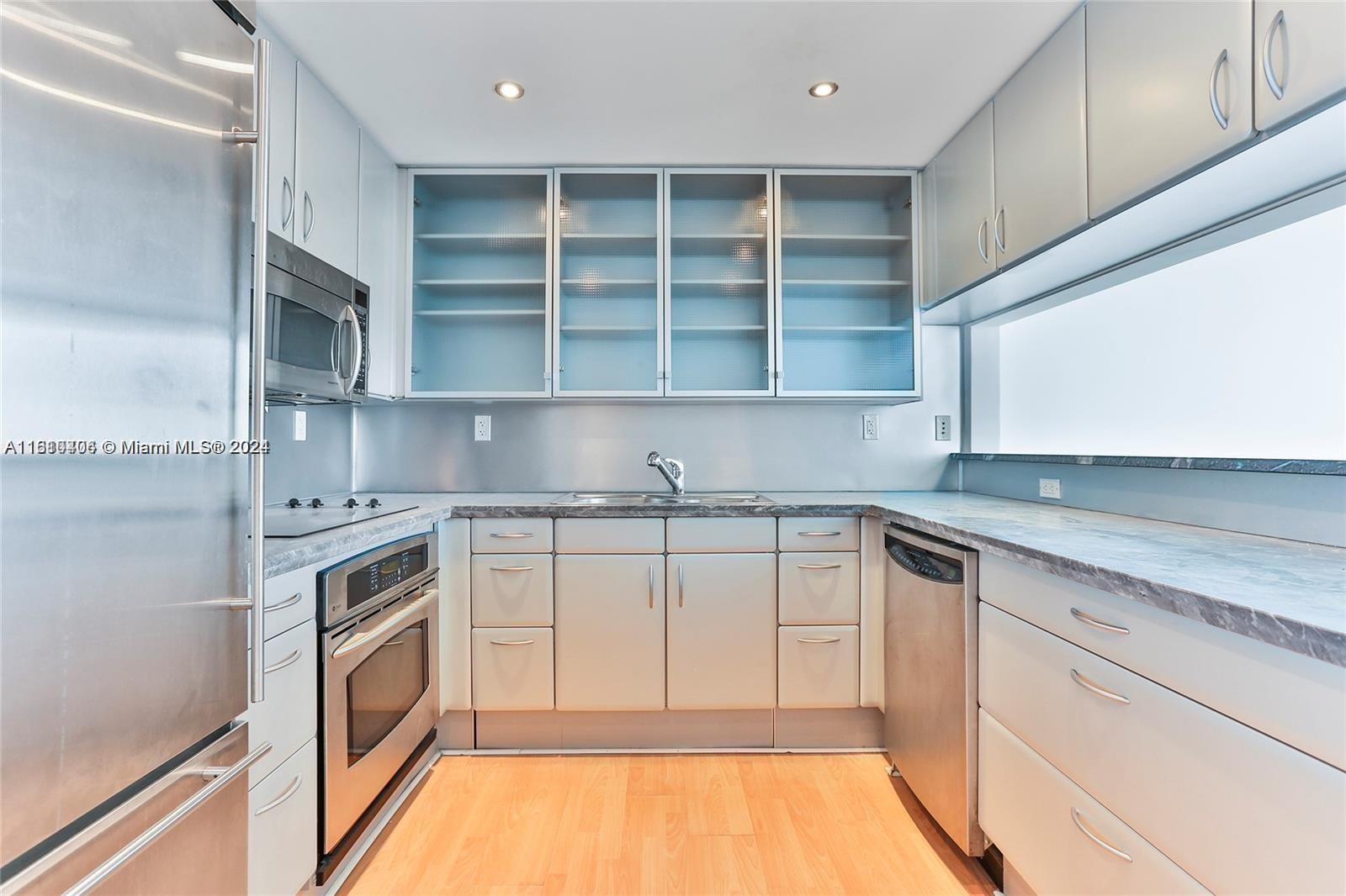 540 West Ave # 2014