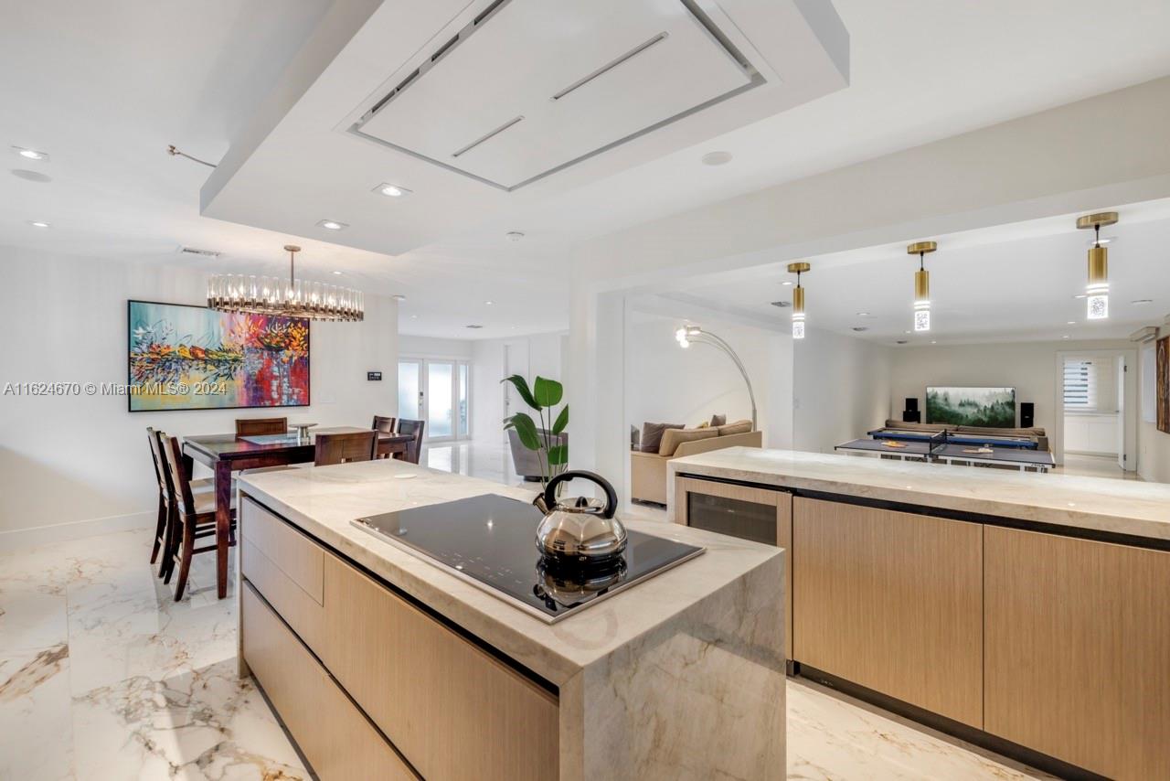 3504 Crystal View Ct