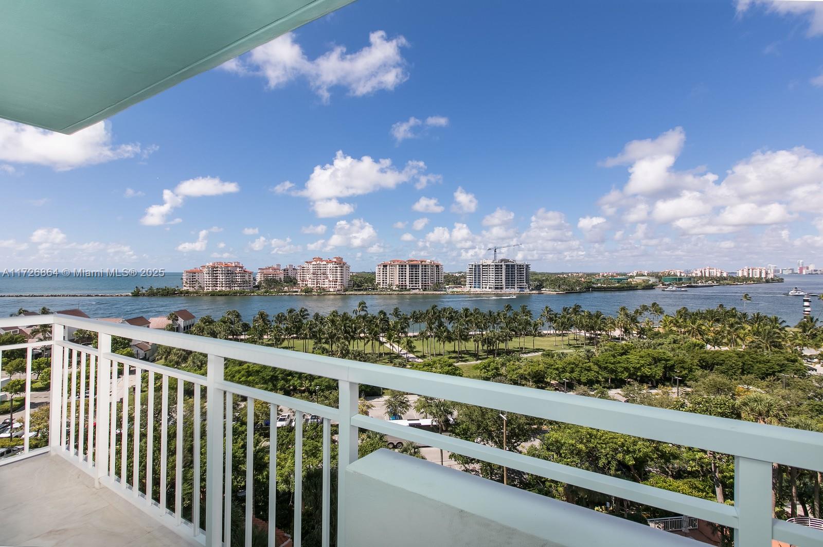 400 S Pointe Dr # 1001